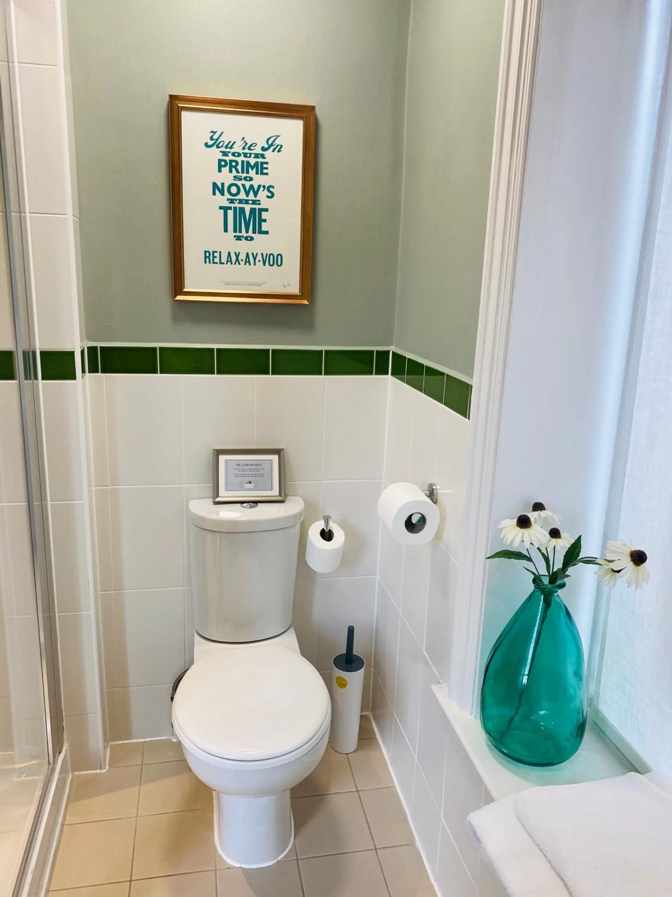 Bathroom in Embankment Hotel