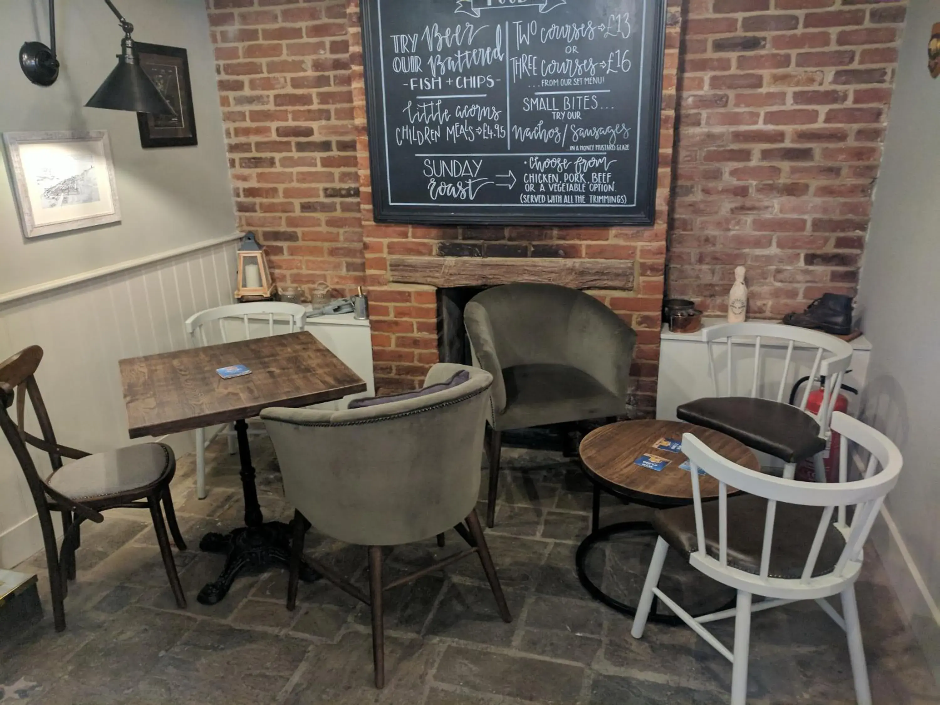 Lounge or bar in Royal Oak