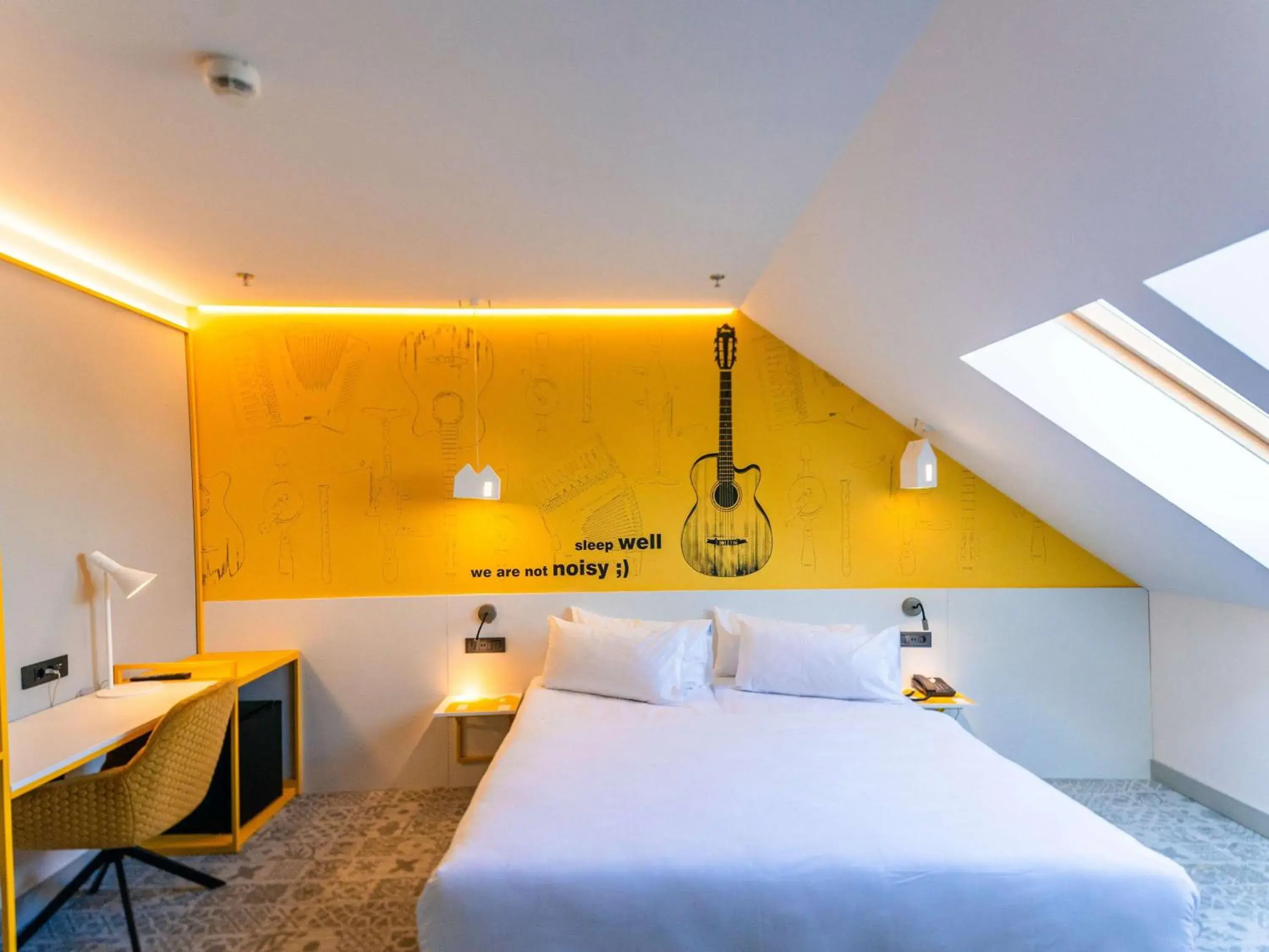 Bedroom, Bed in ibis Styles Sibiu Arsenal