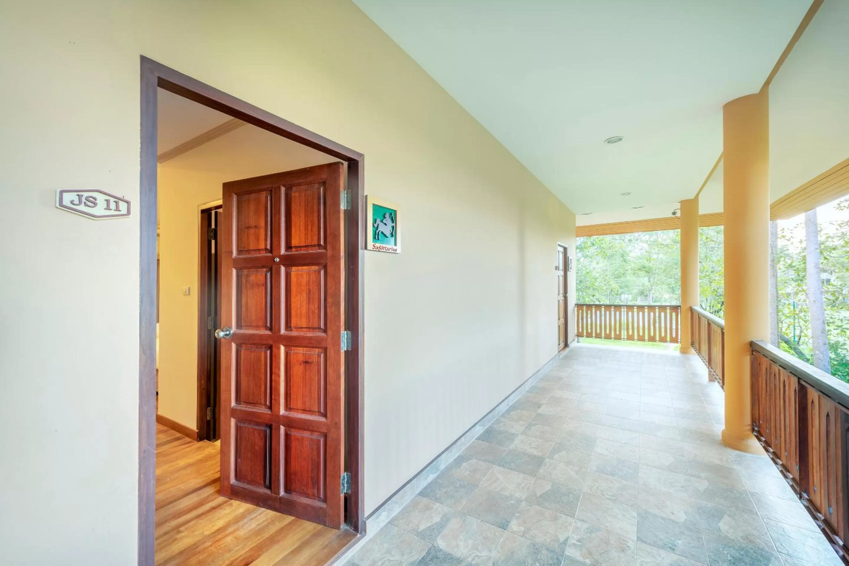 Balcony/Terrace in Vana Varin Resort