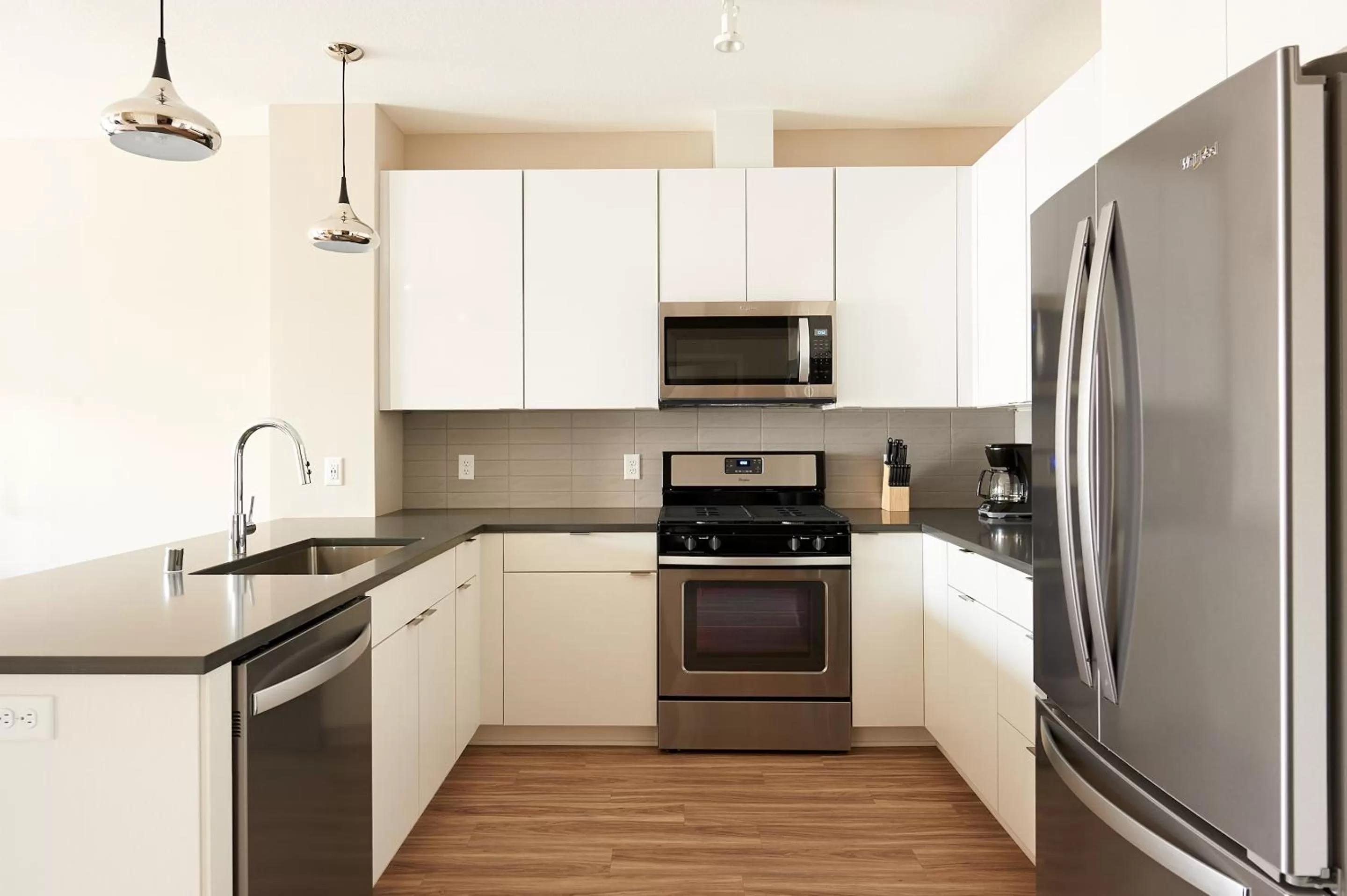 Kitchen/Kitchenette in Sonder at East End
