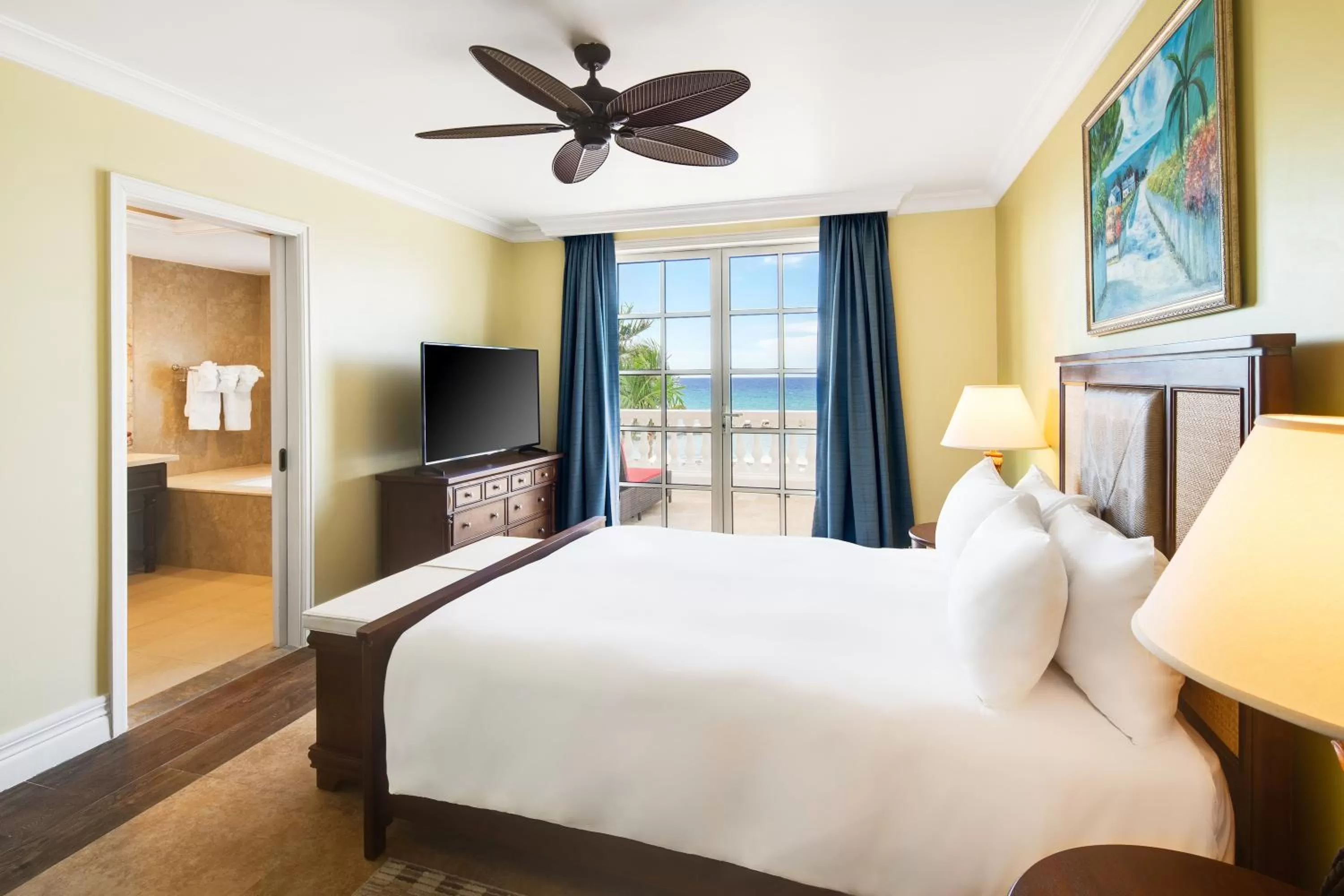 Bed in Jewel Grande Montego Bay Resort and Spa