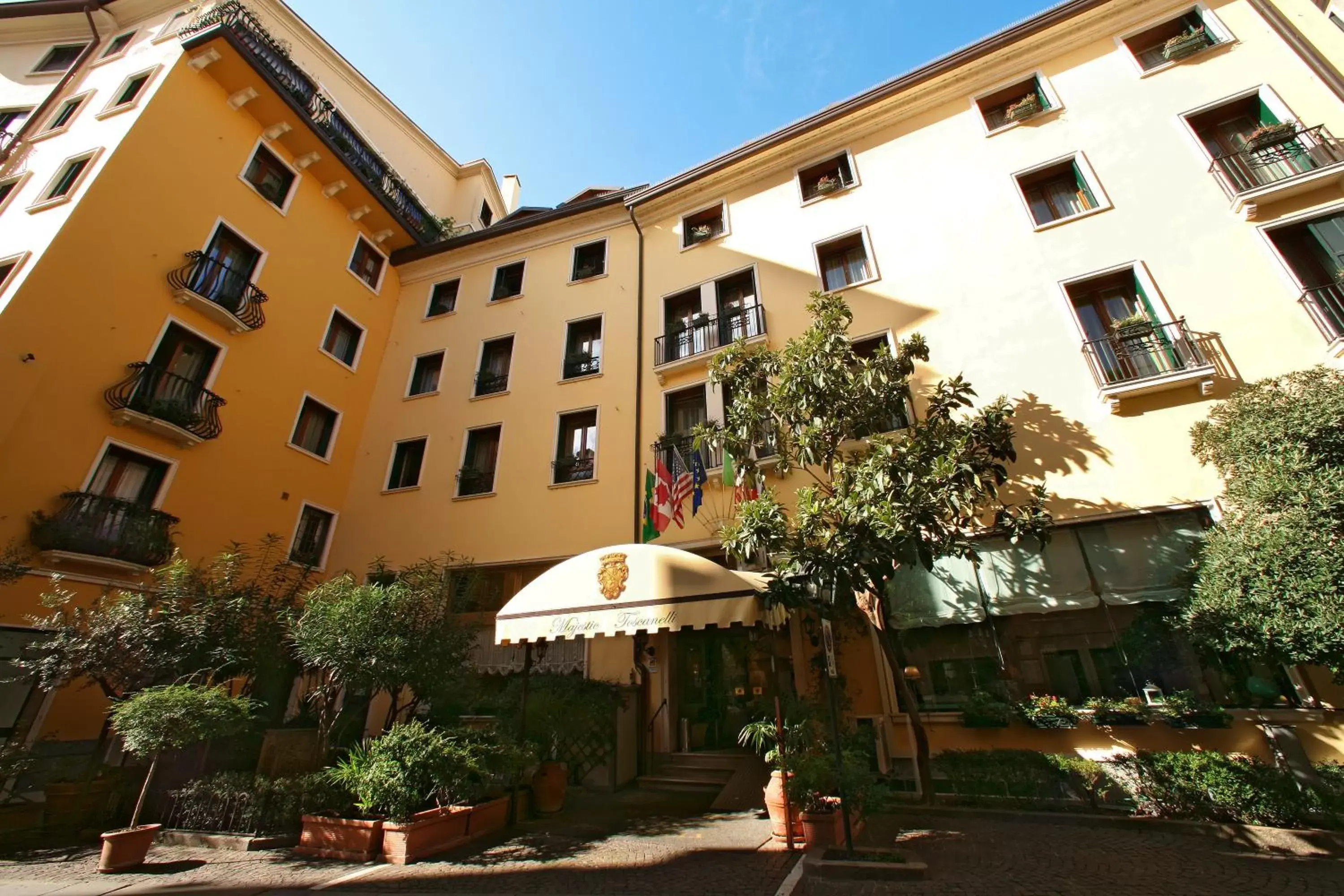 Facade/entrance, Property Building in Majestic Toscanelli (centro storico)