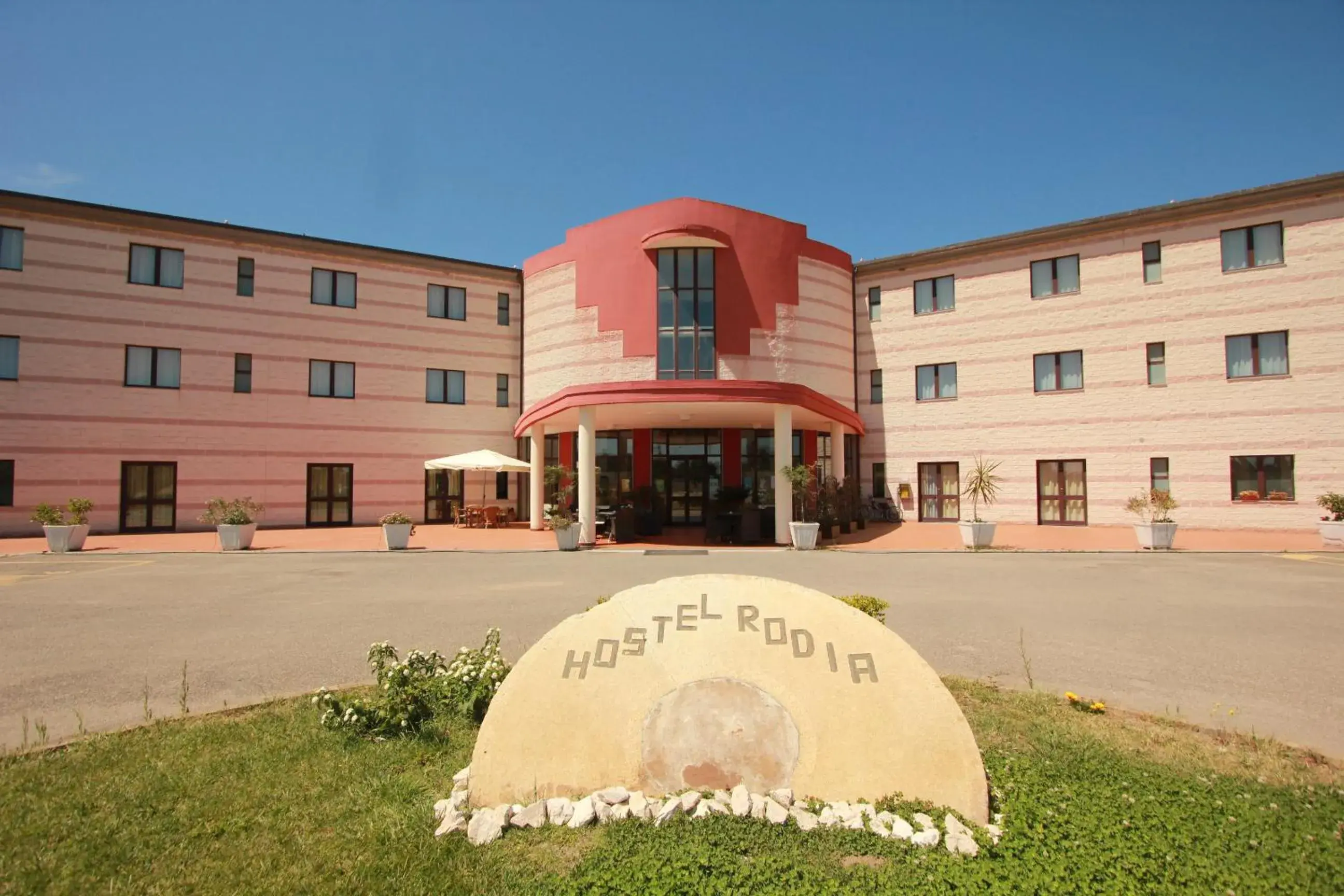 Facade/entrance, Property Building in Rodia Inn