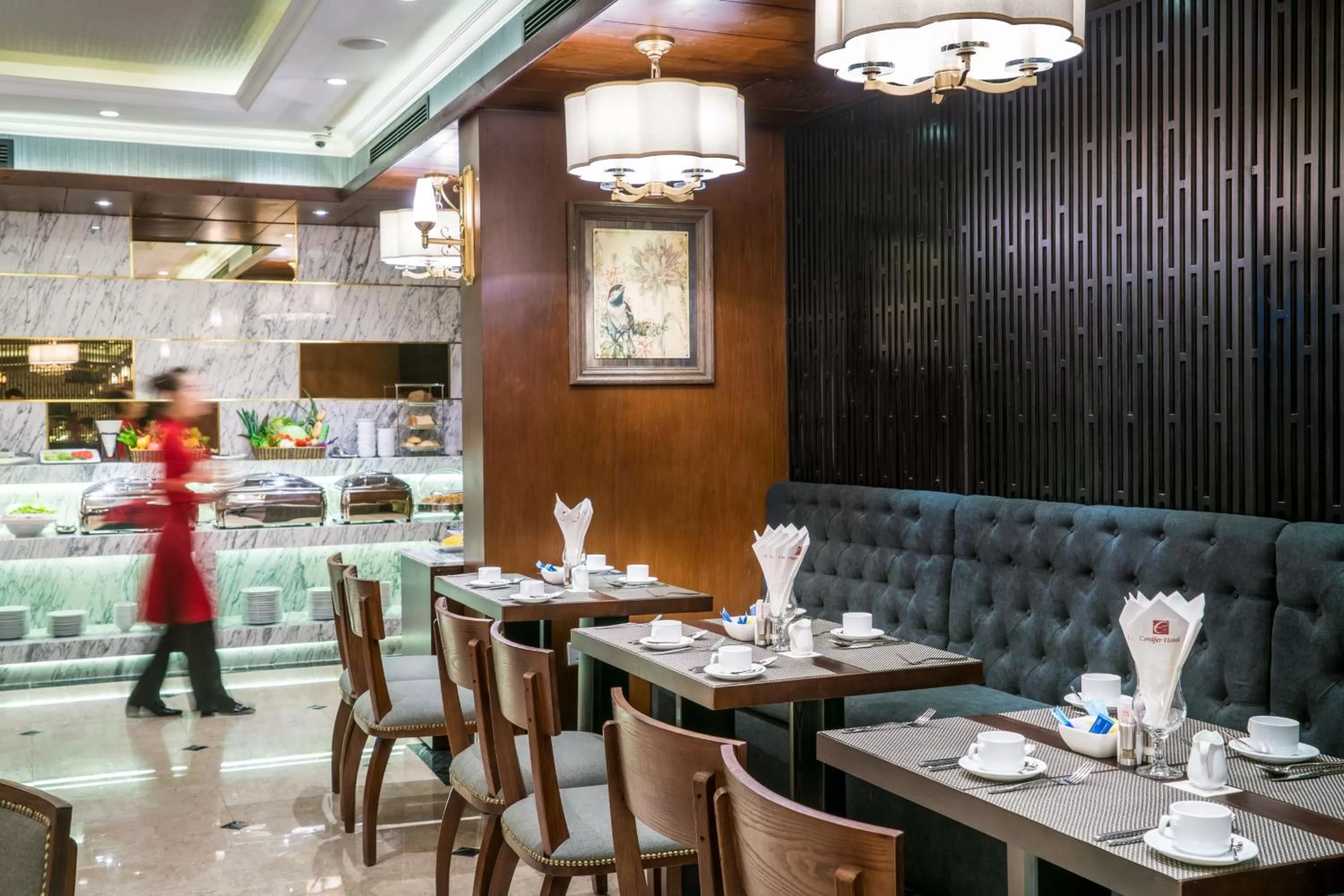 Restaurant/places to eat in Conifer Grand Hotel