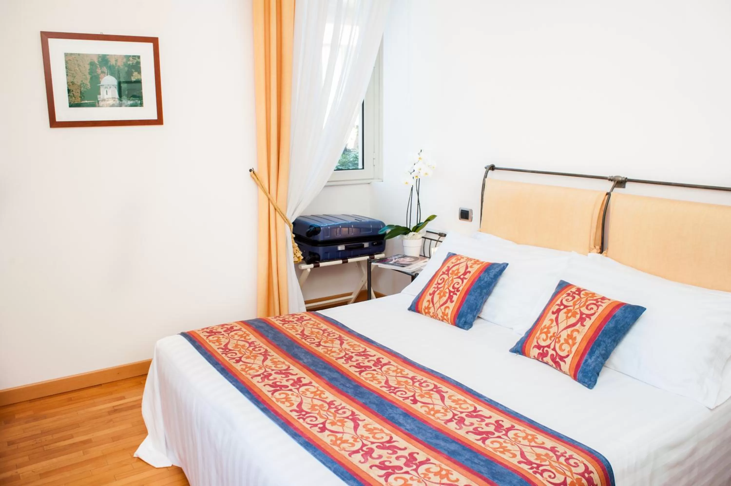 Double or Twin Room with City View in Hotel Bellagio