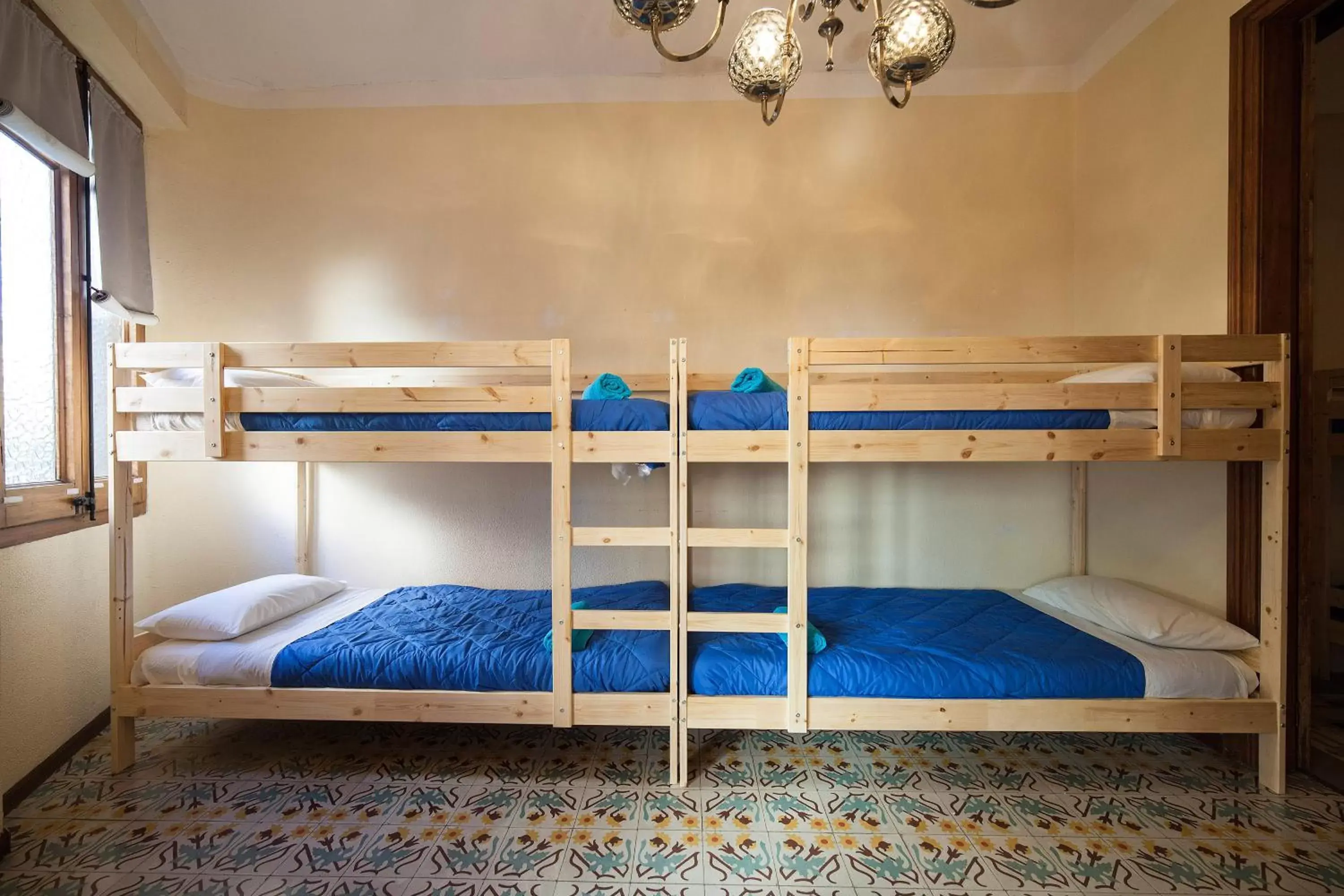 Bunk Bed in Bed in Girona