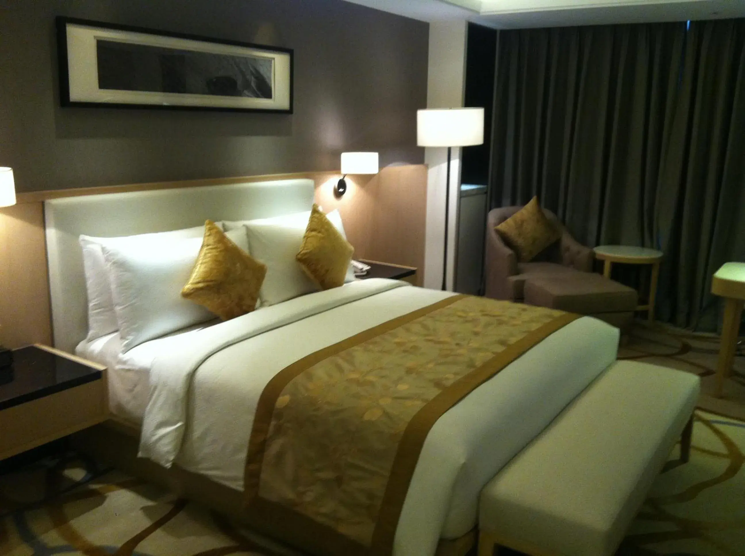 Photo of the whole room, Bed in Northern Hotel Shanghai