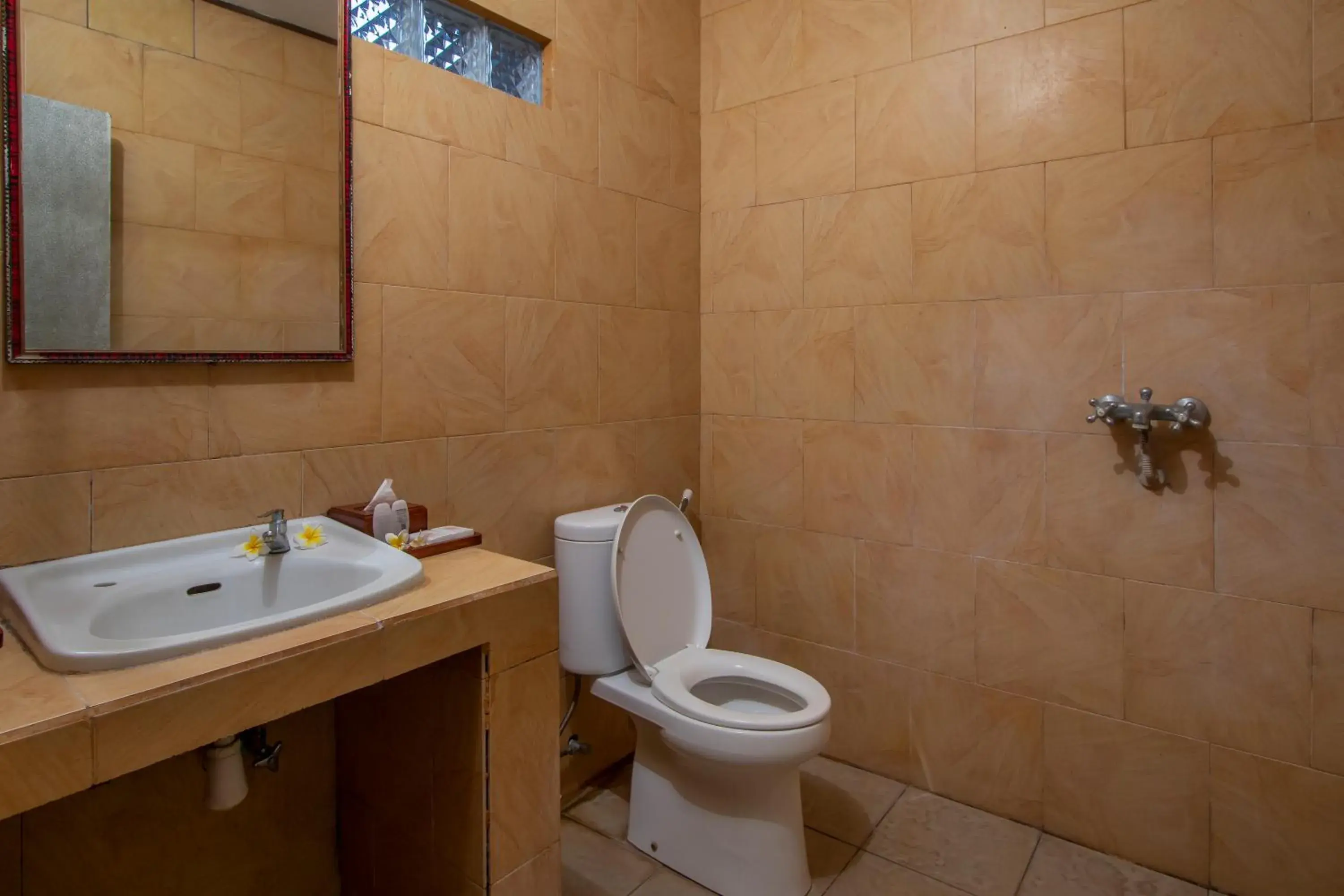 Toilet, Bathroom in Suriwathi Hotel