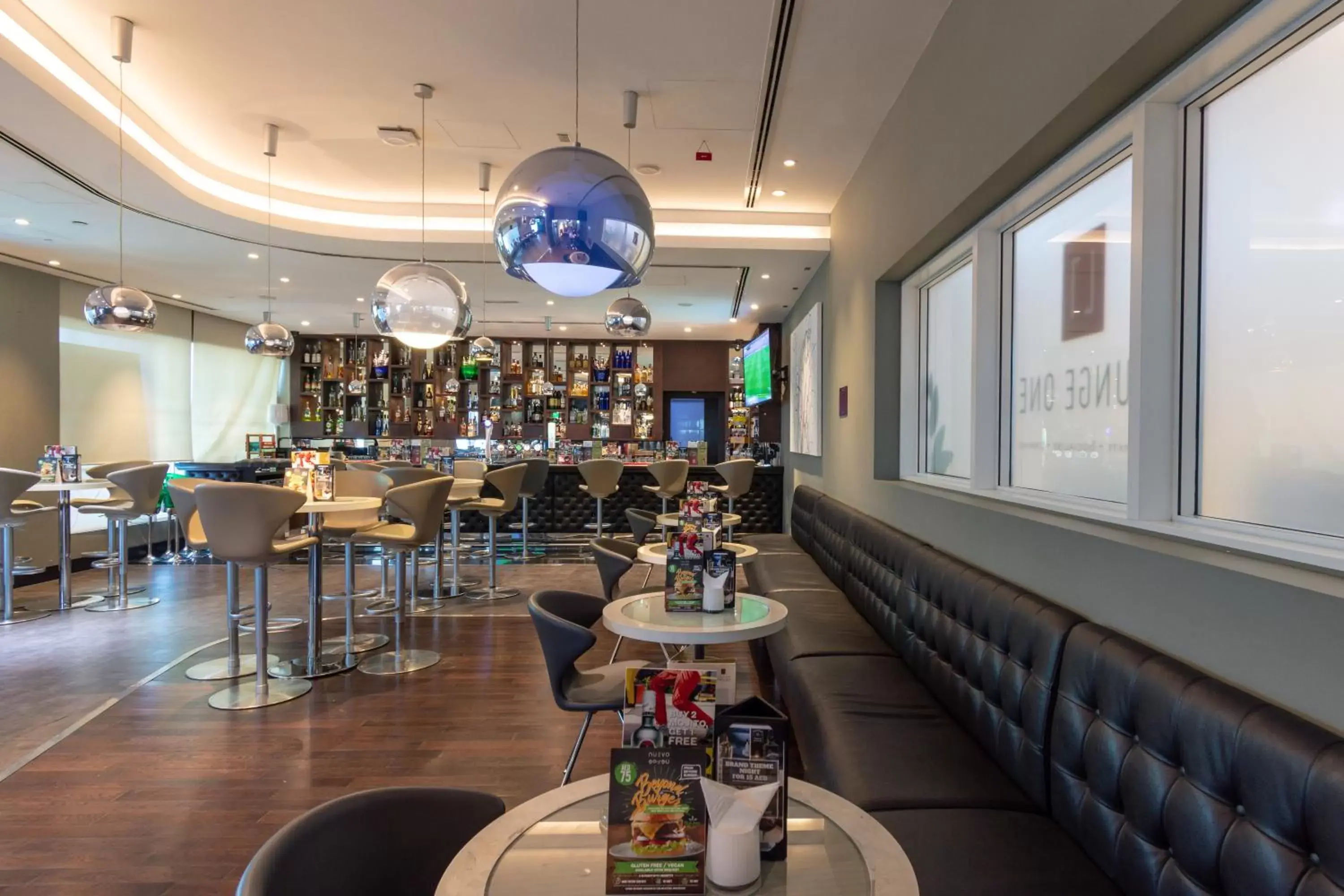 Lounge or bar in Premier Inn Abu Dhabi International Airport