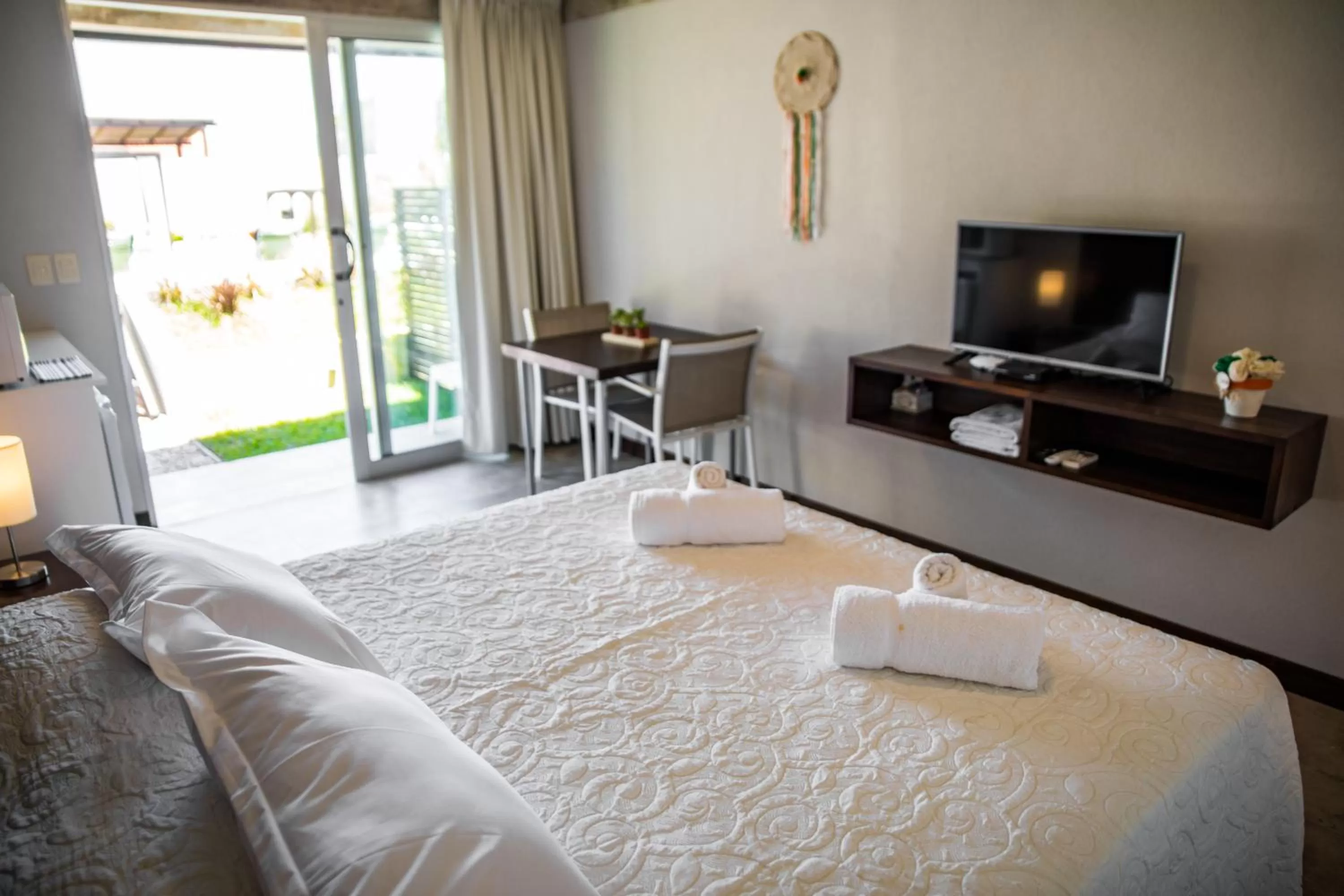 Bedroom, Bed in Cara Colomba