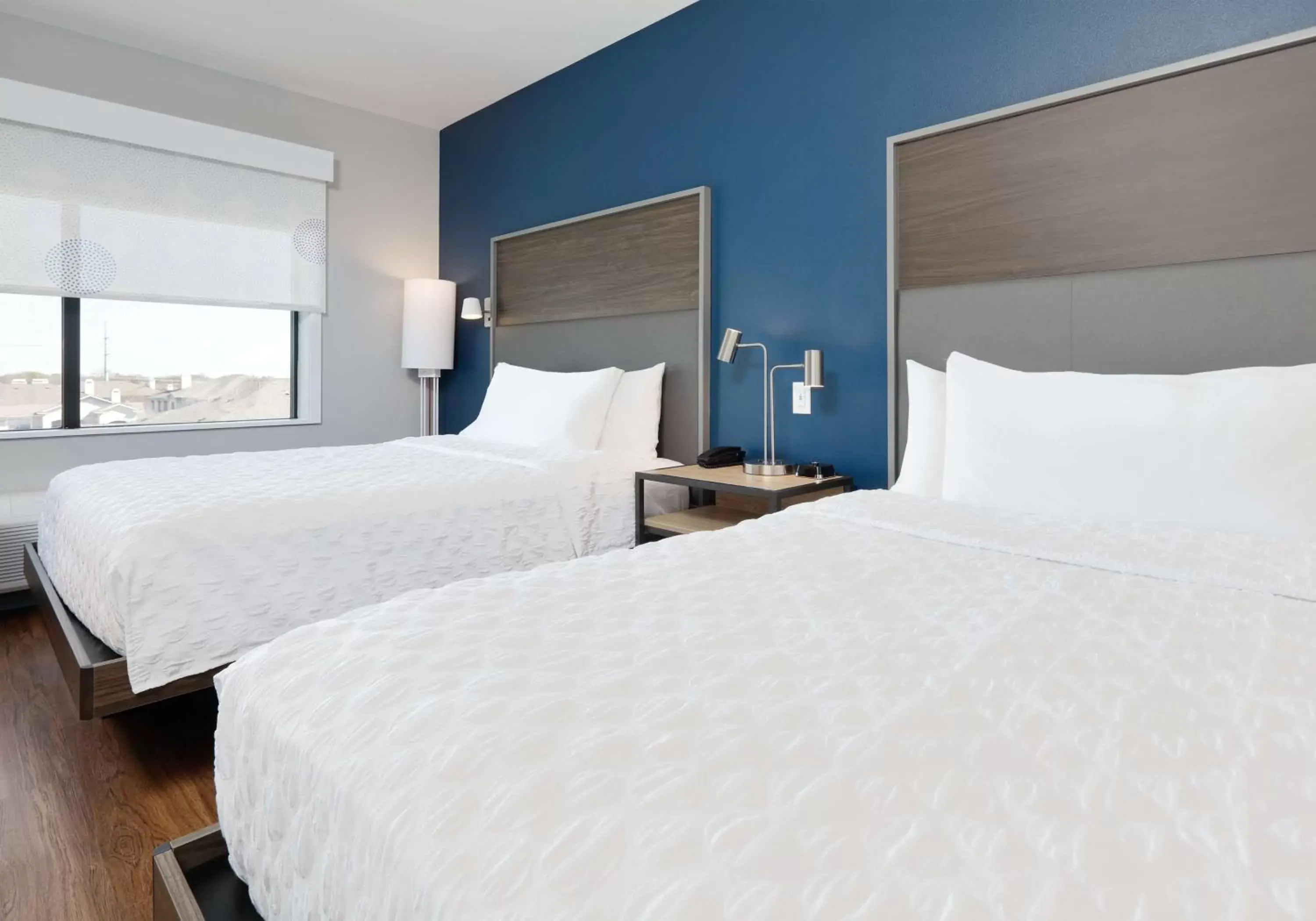 Bed in Tru By Hilton Euless Dfw West, Tx
