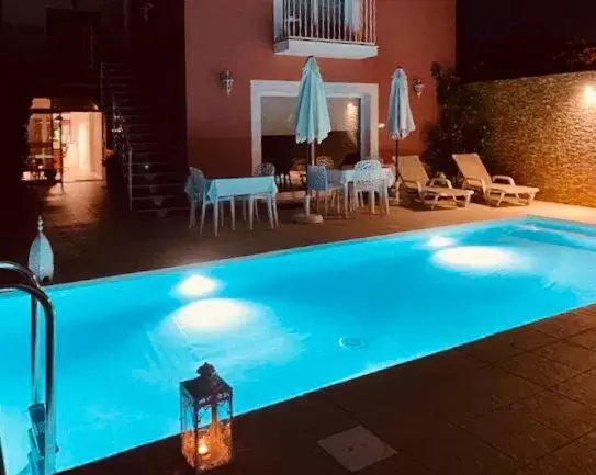 Swimming Pool in Casa Morgados - Grândola Guesthouse