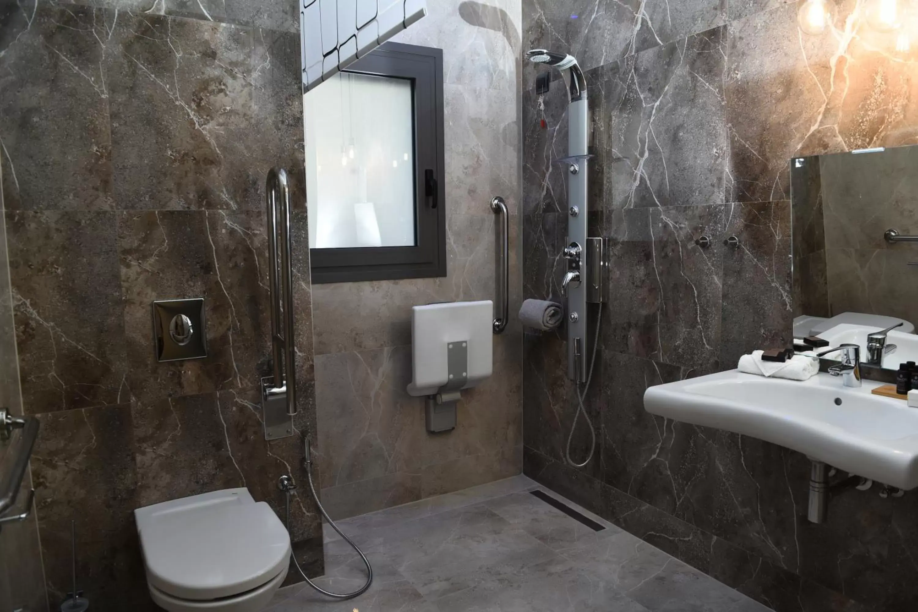 Shower, Bathroom in Liberty of Nafplio