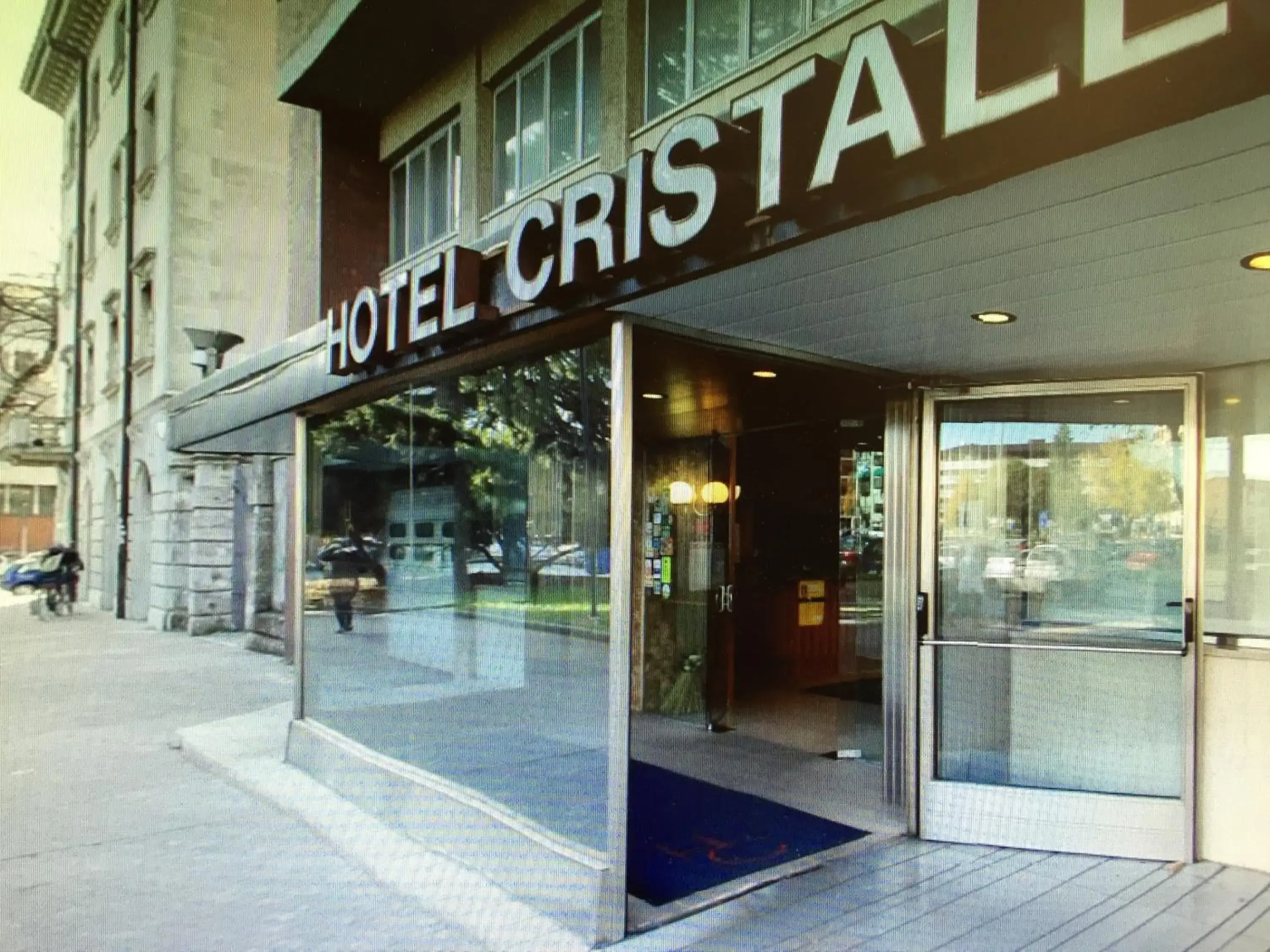 Facade/Entrance in Hotel Cristallo