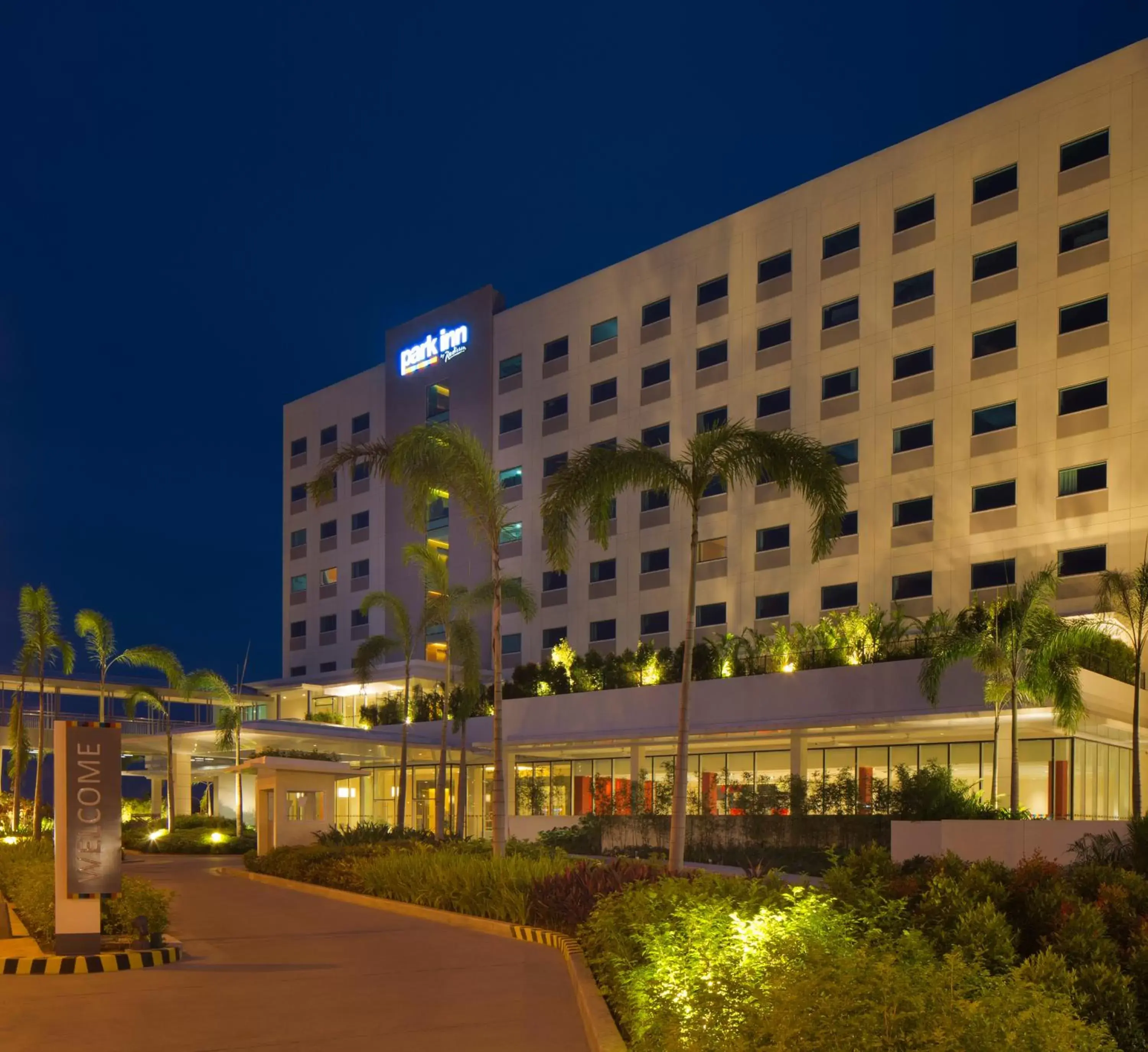 Facade/entrance in Park Inn by Radisson Davao Facade/entrance in Park Inn by Radisson Davao