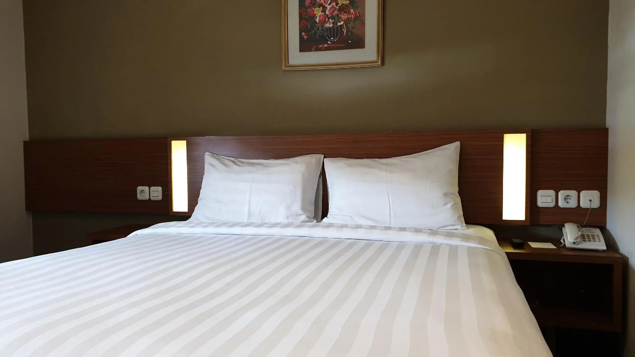 Bed in Biz Hotel Ambon