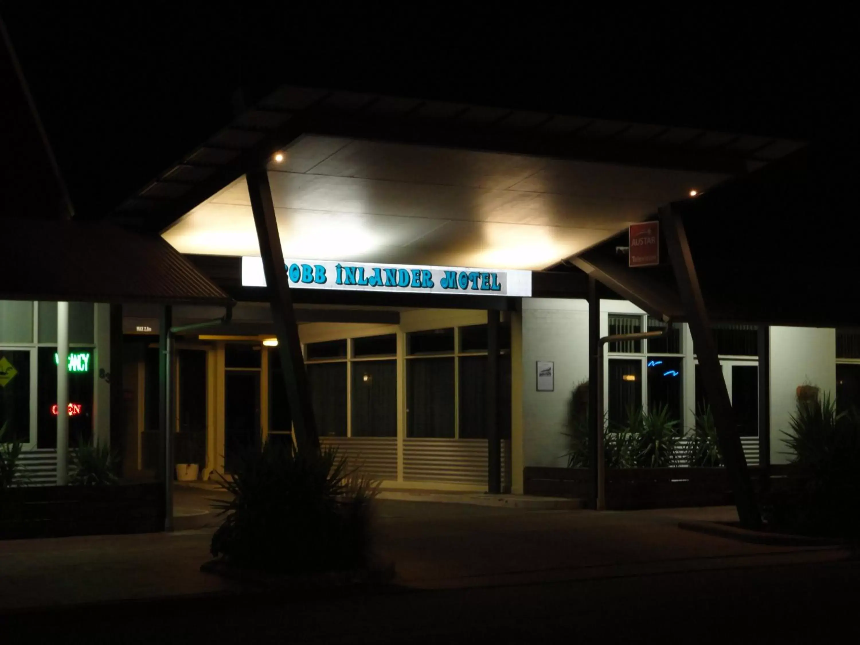Facade/entrance in Cobb Inlander Motel