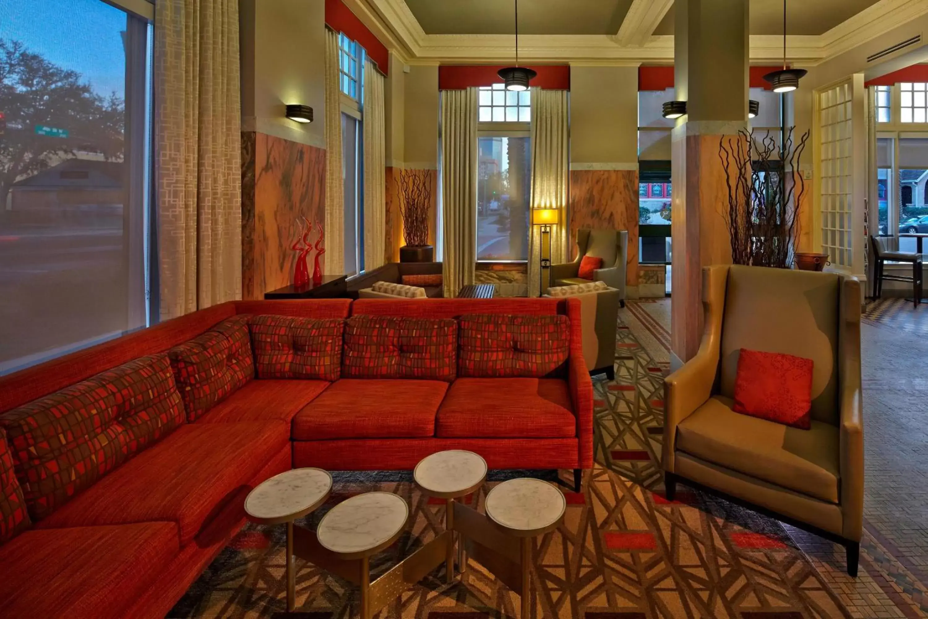 Lobby or reception, Seating Area in Courtyard by Marriott St. Petersburg Downtown