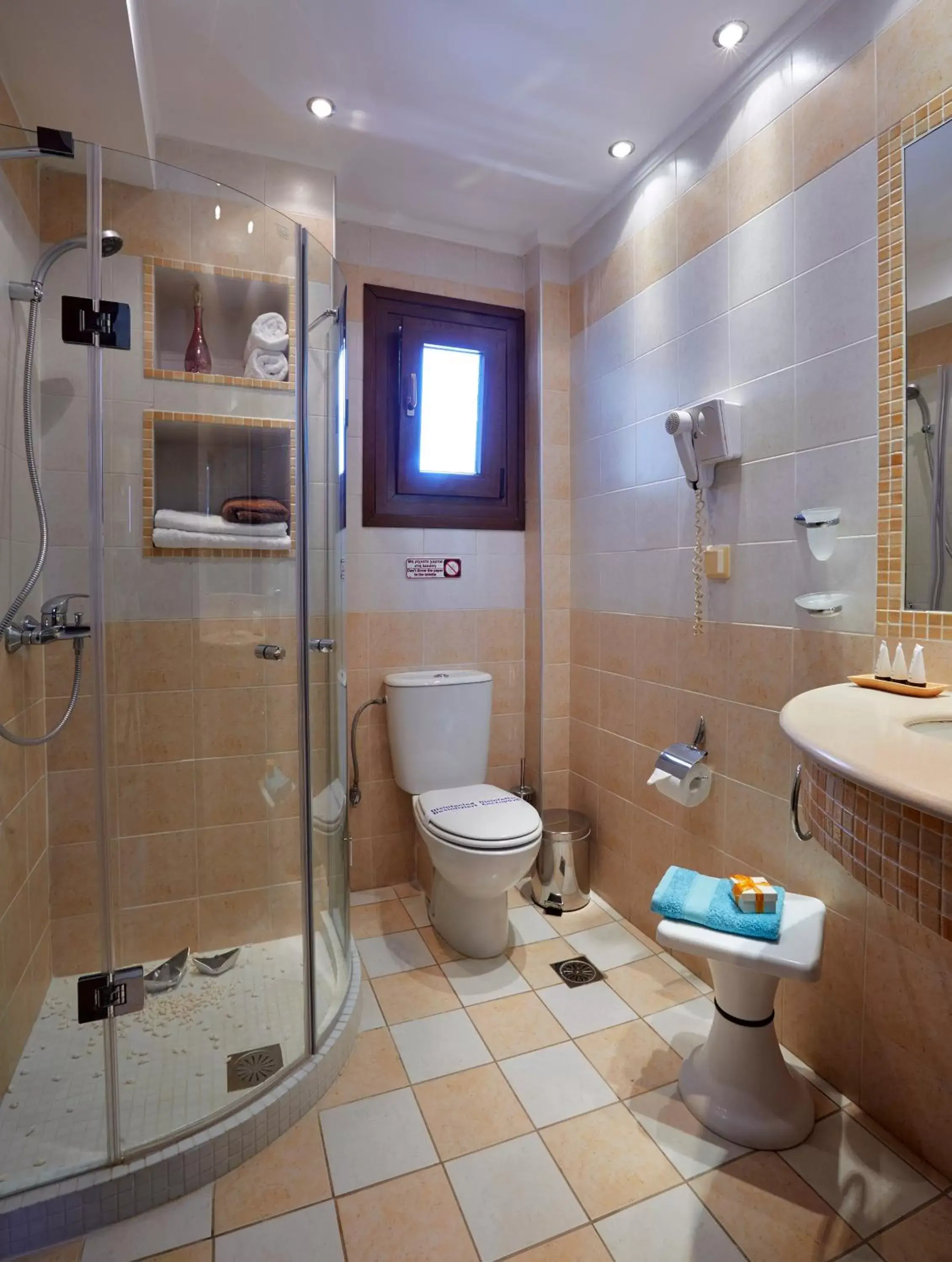 Bathroom in Sokratis Hotel
