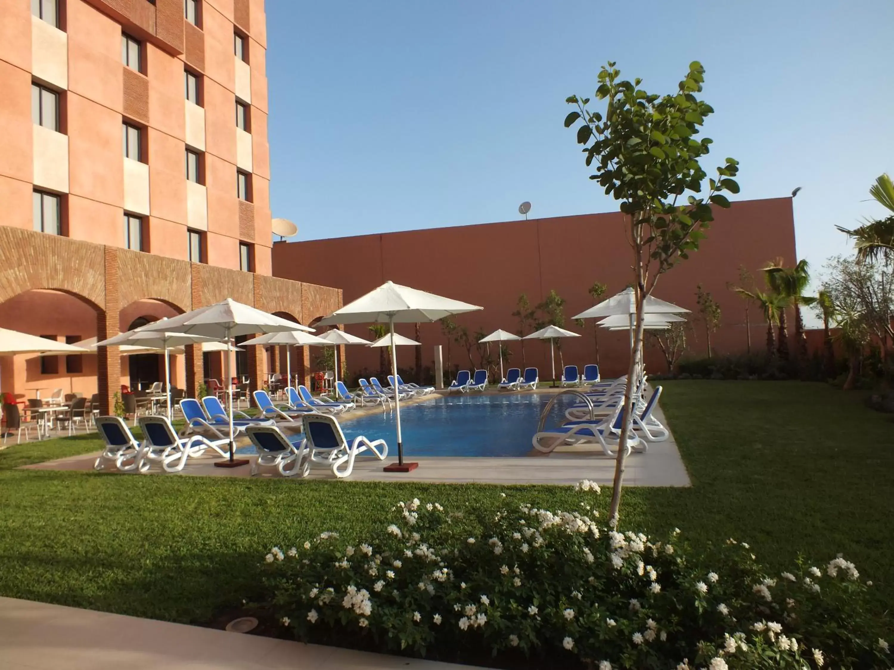 Garden, Swimming Pool in Hotel Relax Marrakech