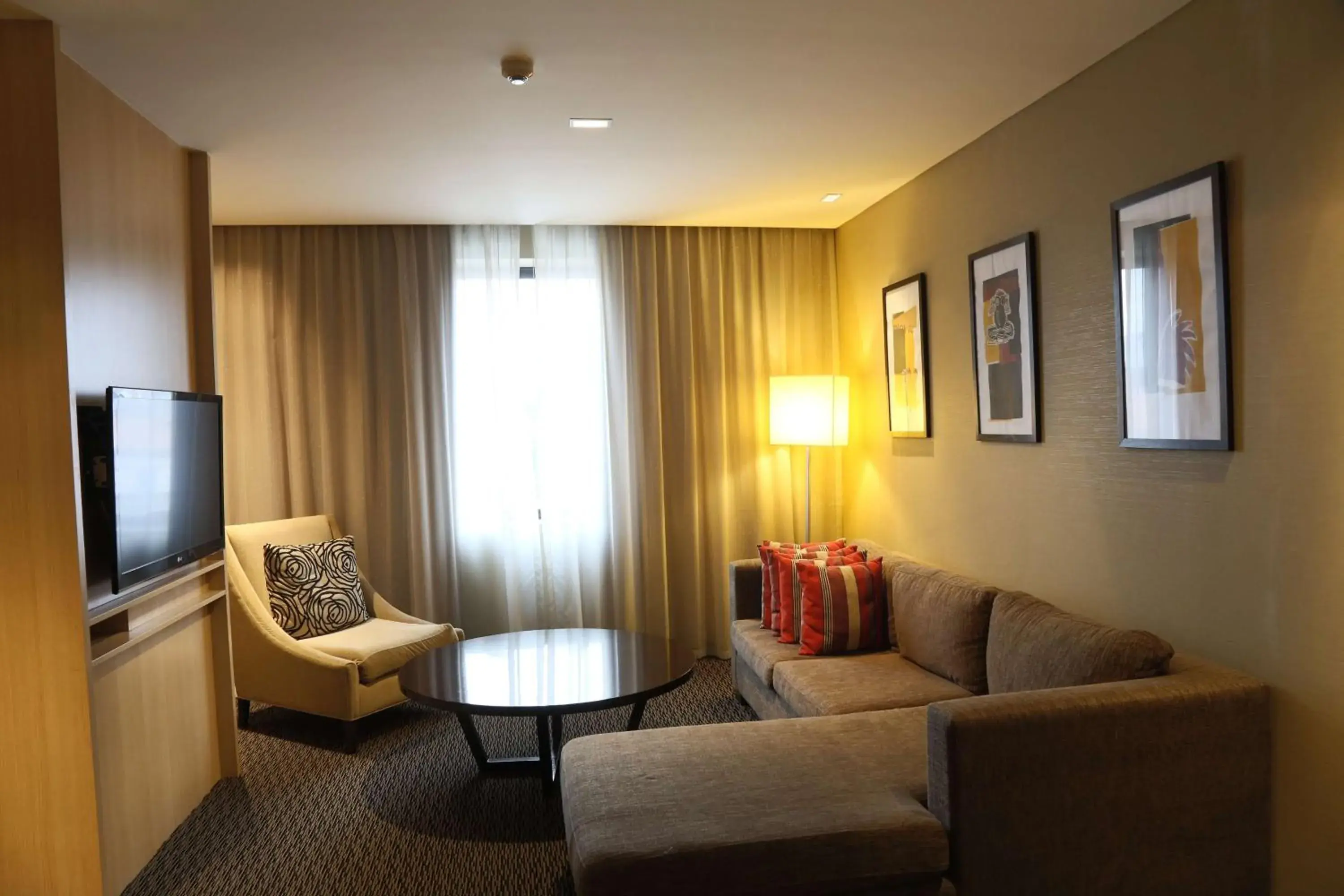 Bedroom, Seating Area in Hilton Garden Inn Tucuman