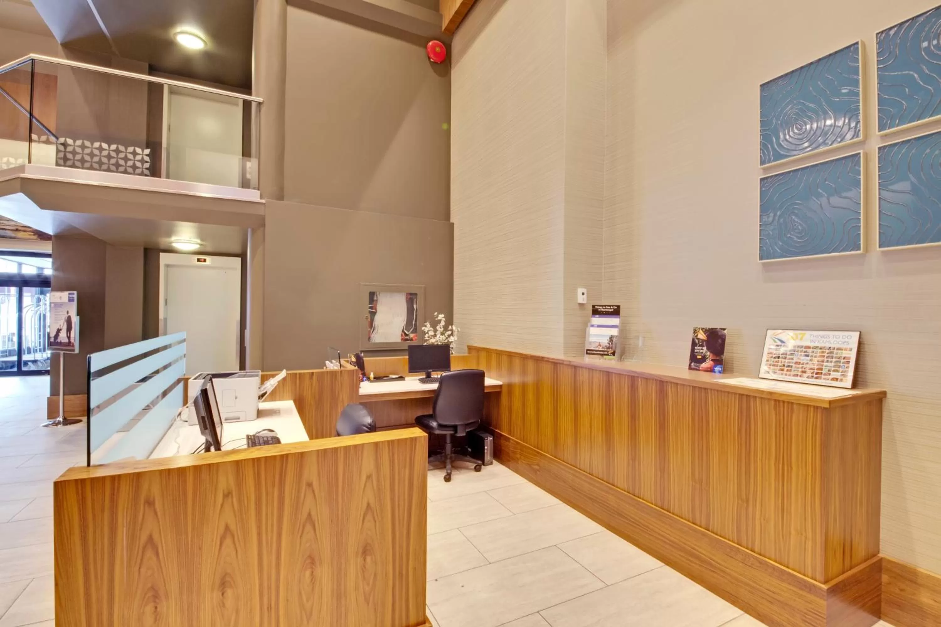 Lobby or reception in Coast Kamloops Hotel & Conference Centre