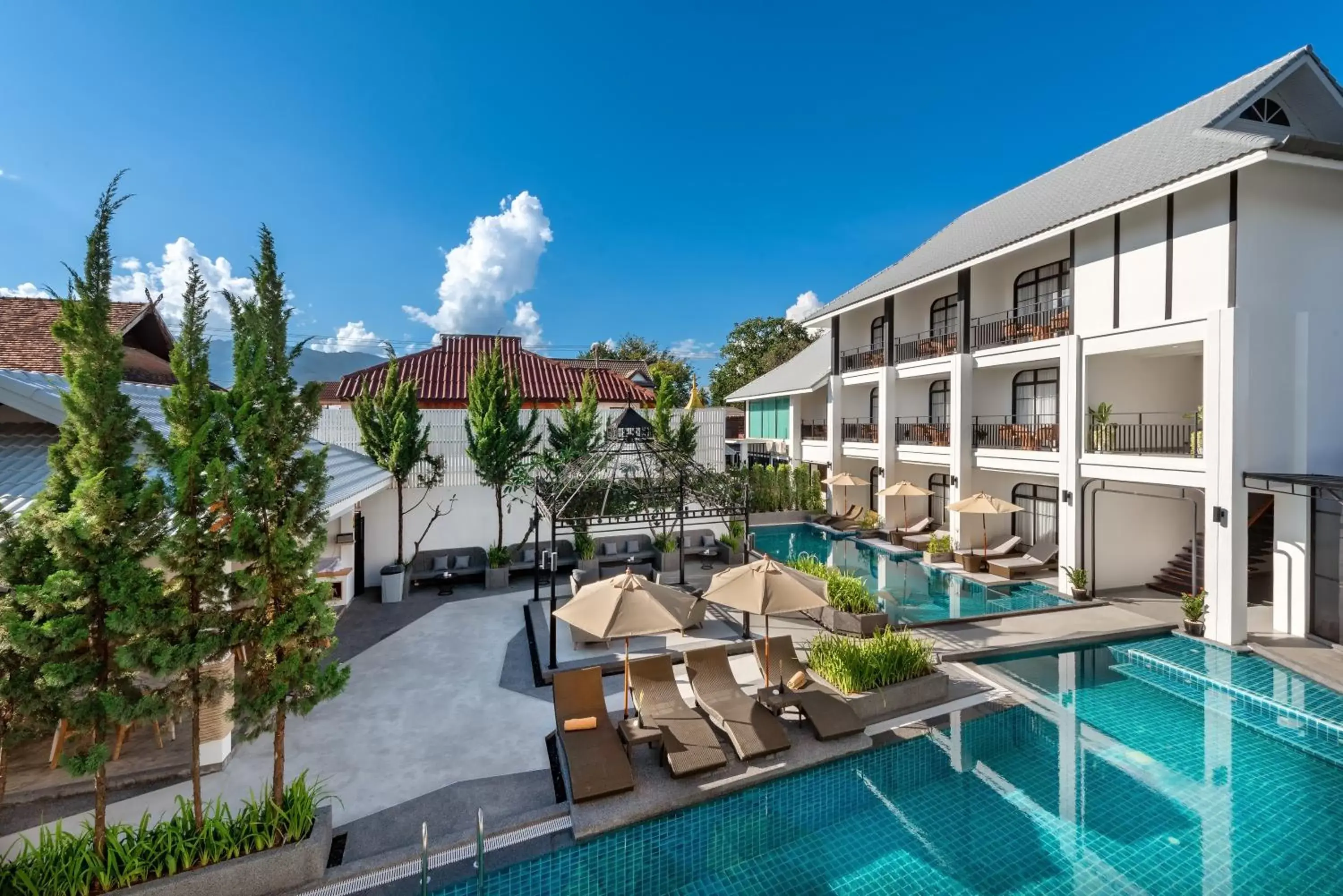 Property building, Swimming Pool in Ai Pai Hotel