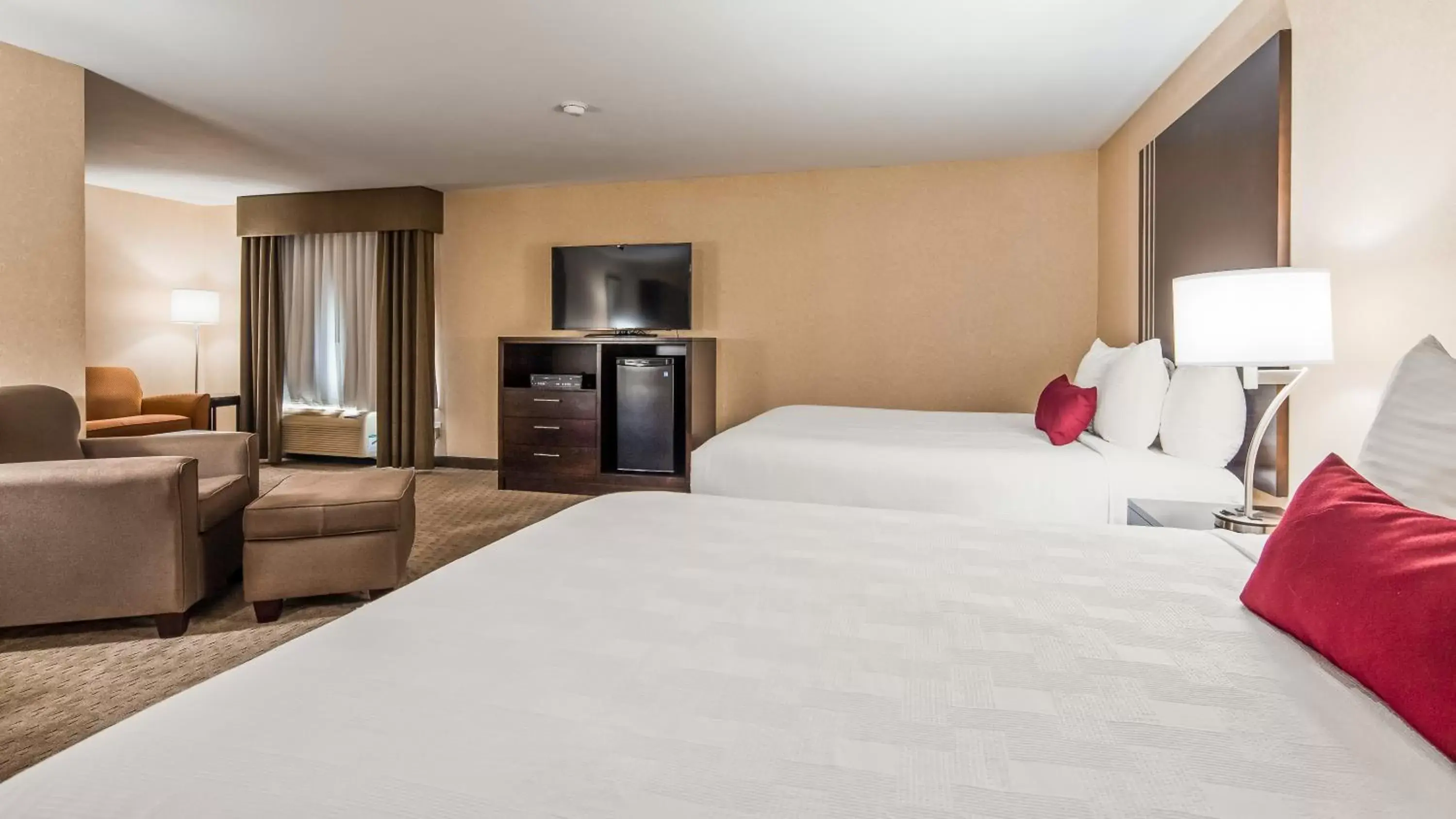 Bedroom, Bed in Best Western Plus Howe Inn