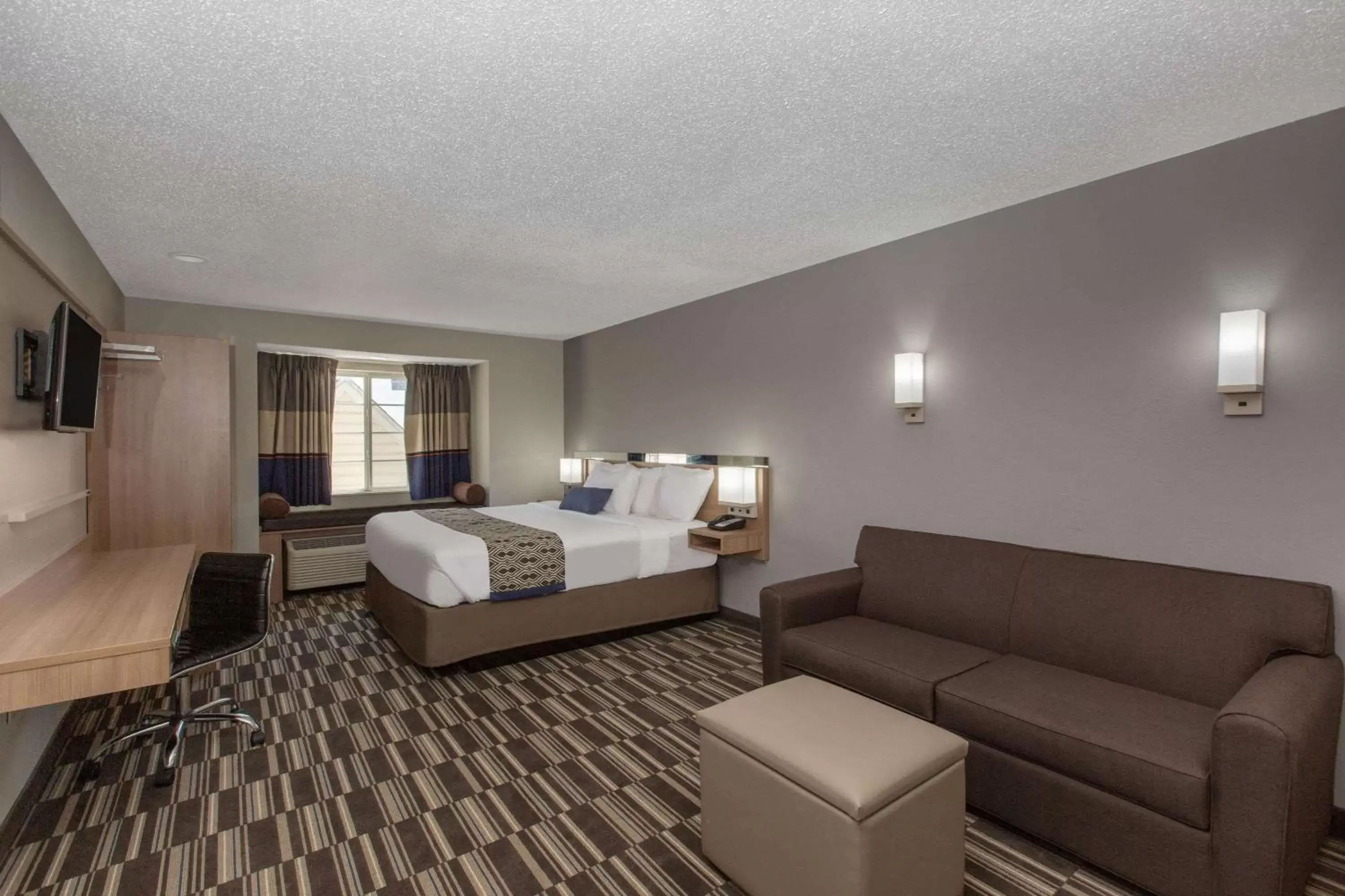 Photo of the whole room in Microtel Inn & Suites by Wyndham Augusta/Riverwatch