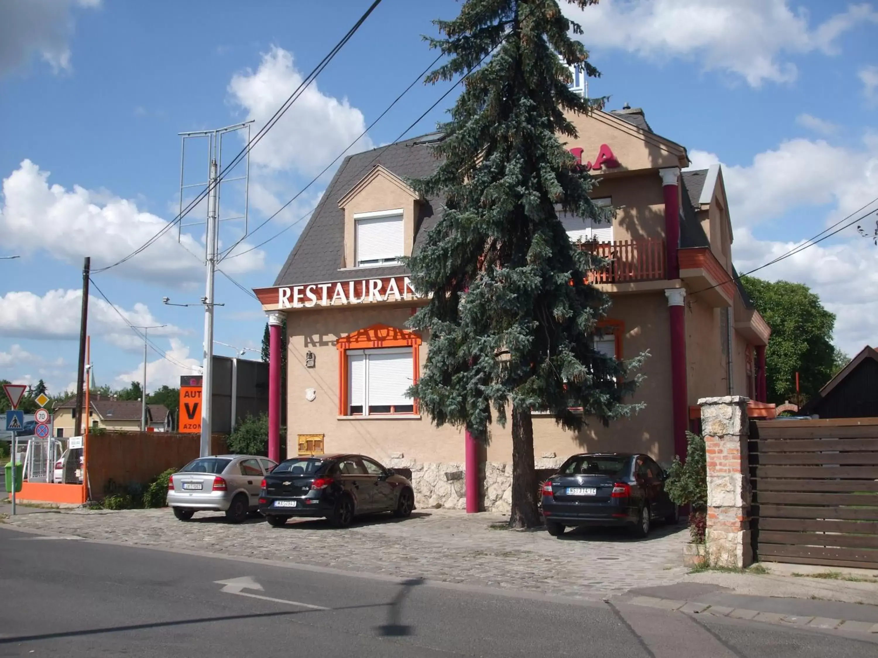 Facade/entrance in Attila Hotel Budapest Facade/entrance in Attila Hotel Budapest