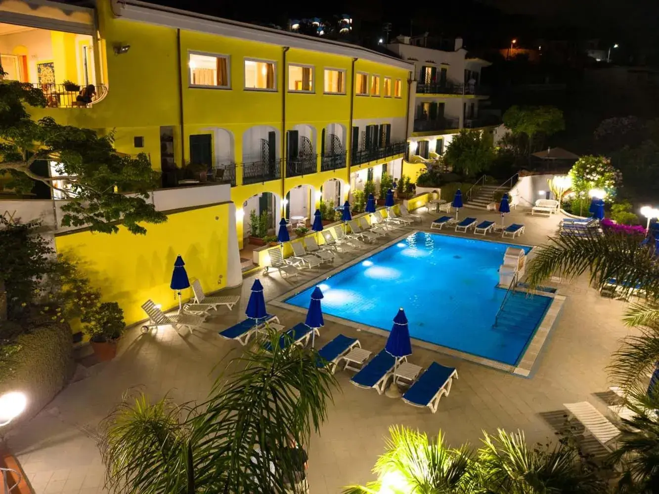 Property building, Pool View in Hotel Capizzo