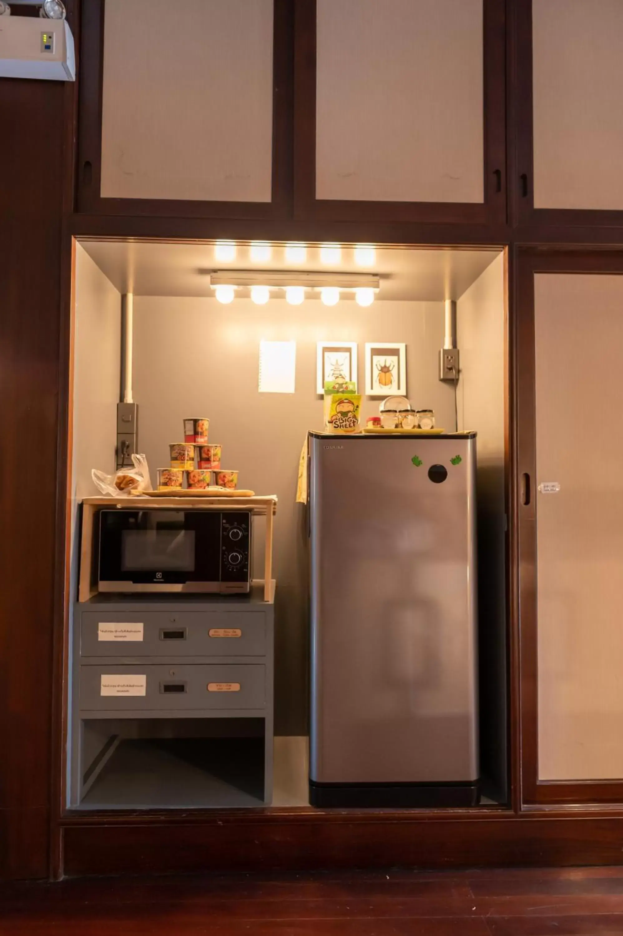 Communal kitchen in A Day Villa Chiangmai Communal kitchen in A Day Villa Chiangmai