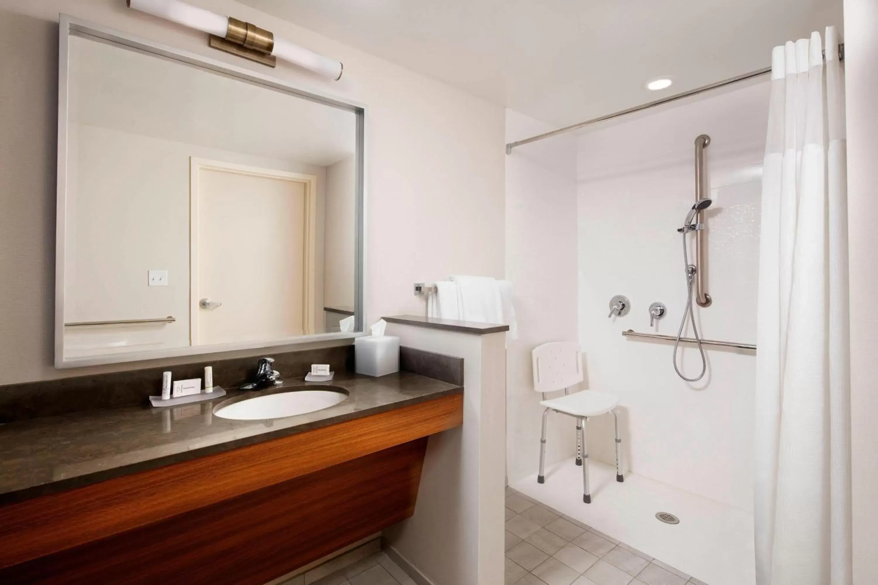 Bathroom in Fairfield Inn & Suites By Marriott Louisville Northeast