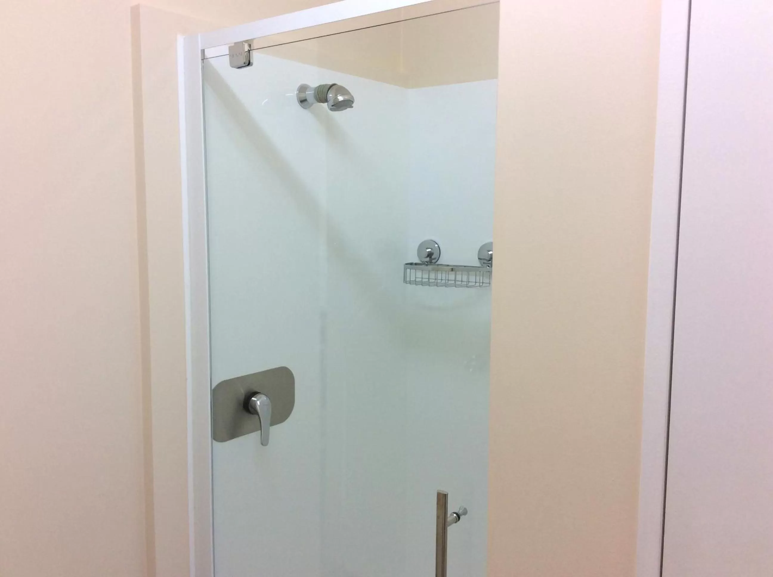 Bathroom in Wanaka Heights Motel