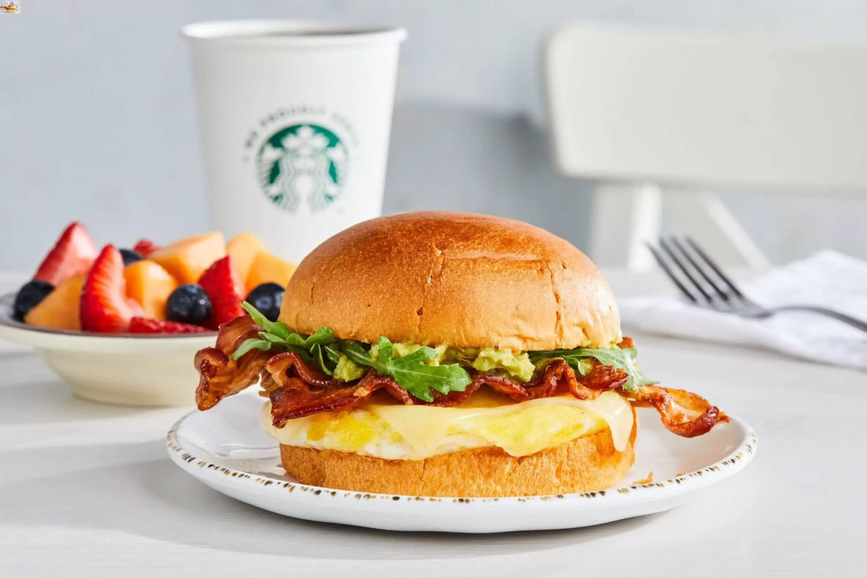 Breakfast, Food in Courtyard Grand Rapids Airport