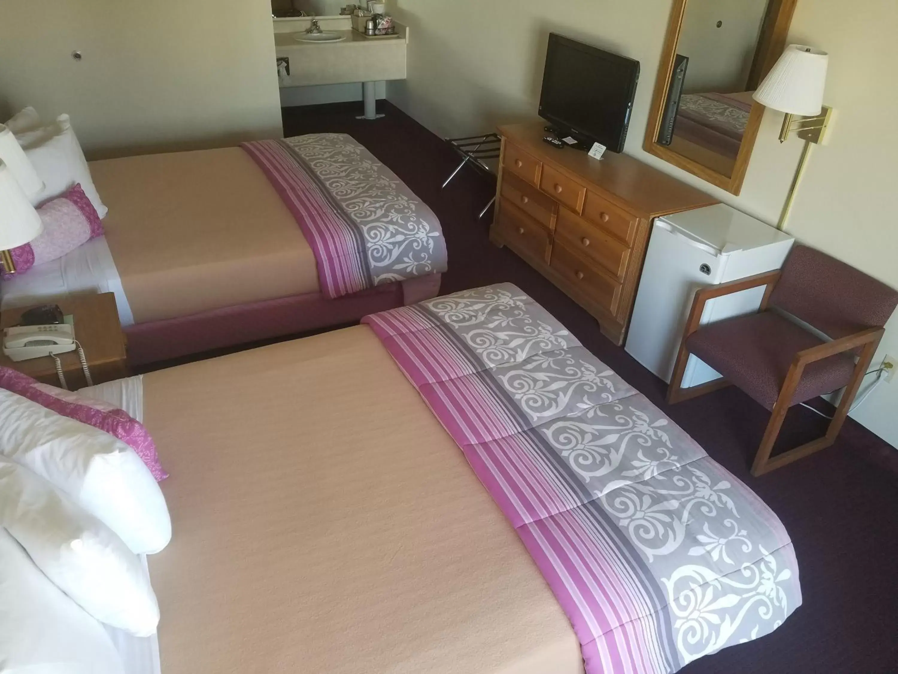 TV and multimedia, Bed in Ozark Valley Inn