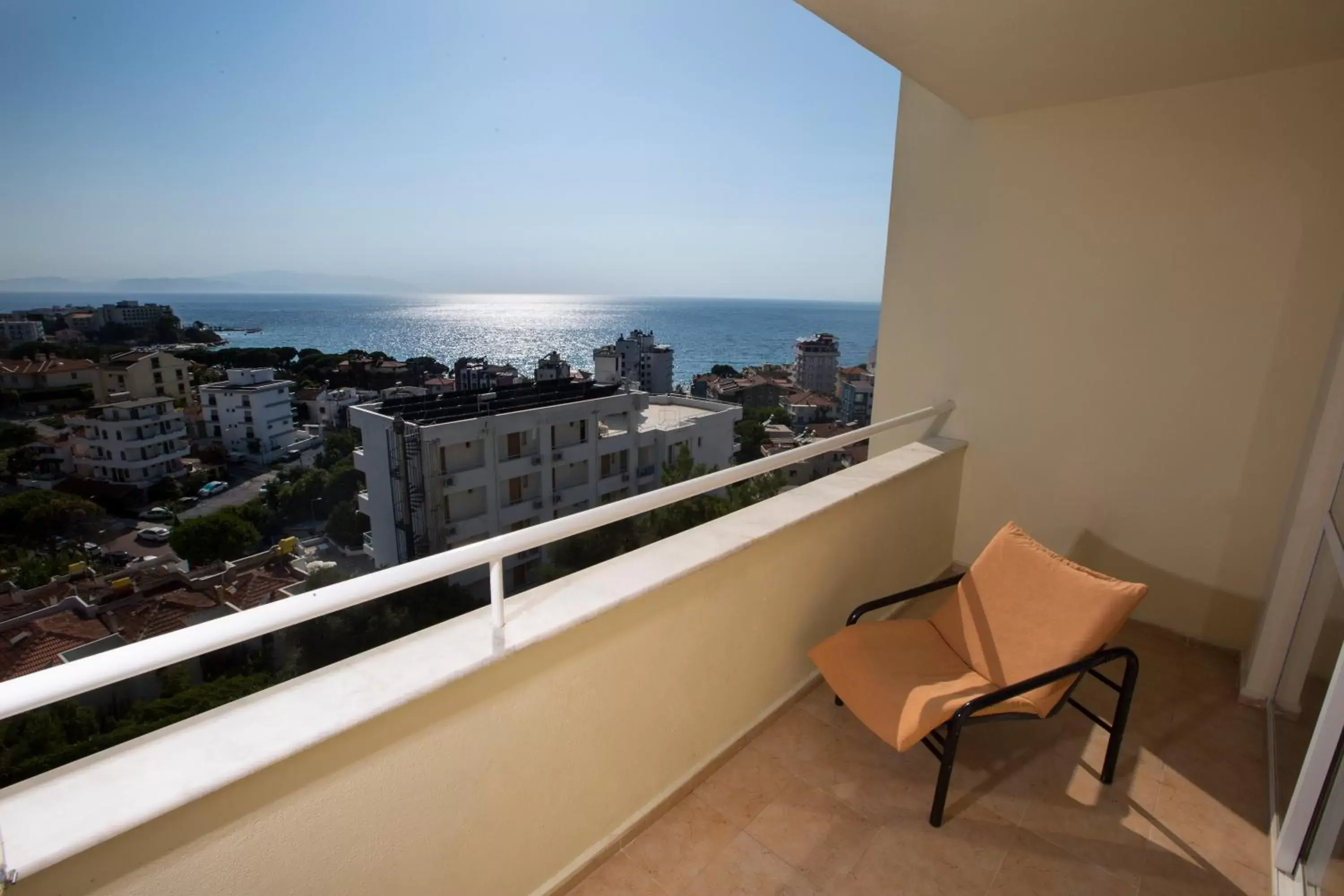 Balcony/Terrace in Tuntas Family Suites Kusadasi