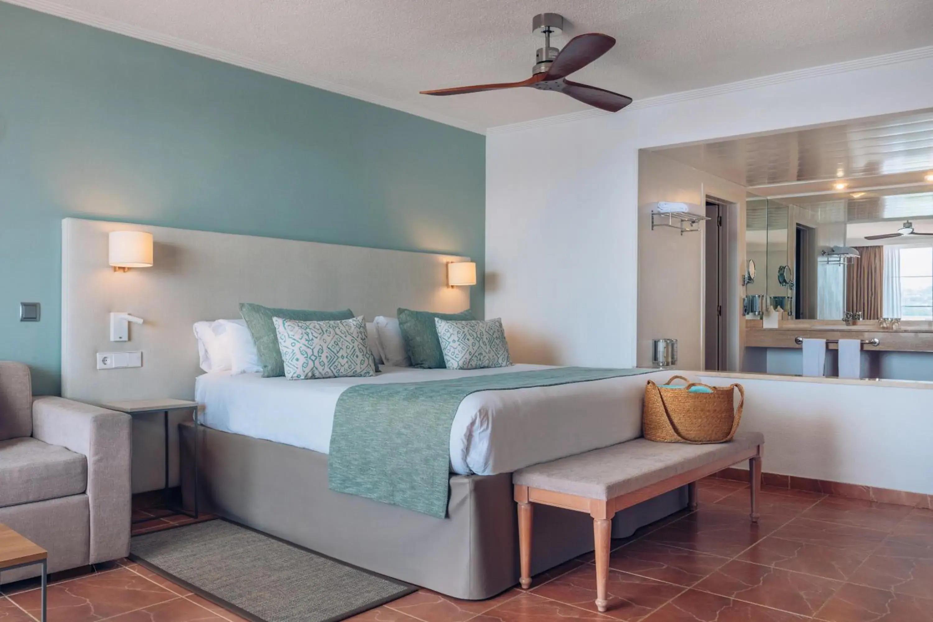 Bedroom, Bed in Iberostar Jardin del Sol Suites - Adults Only