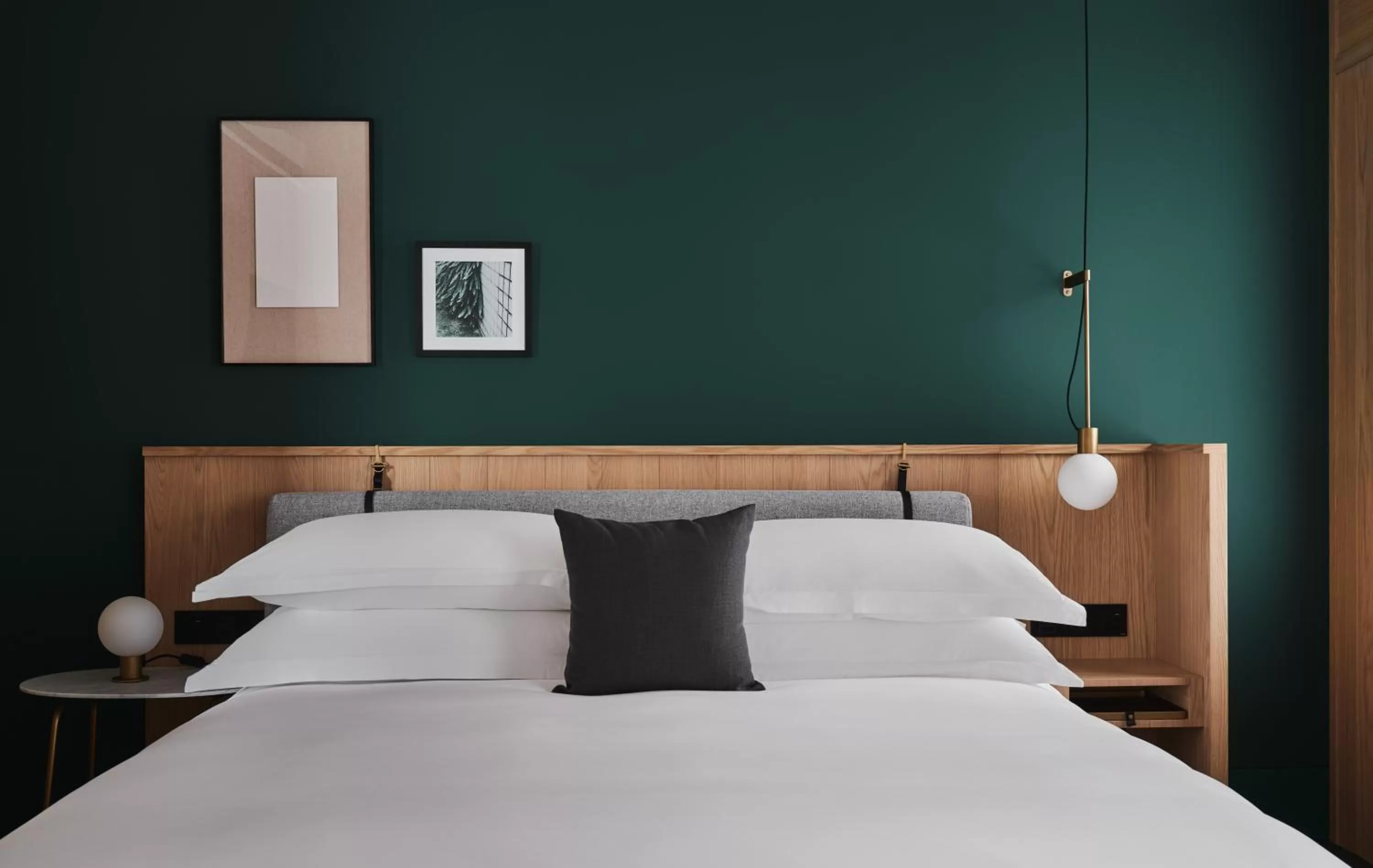 Bed in Kimpton Da An Taipei- an IHG Hotel