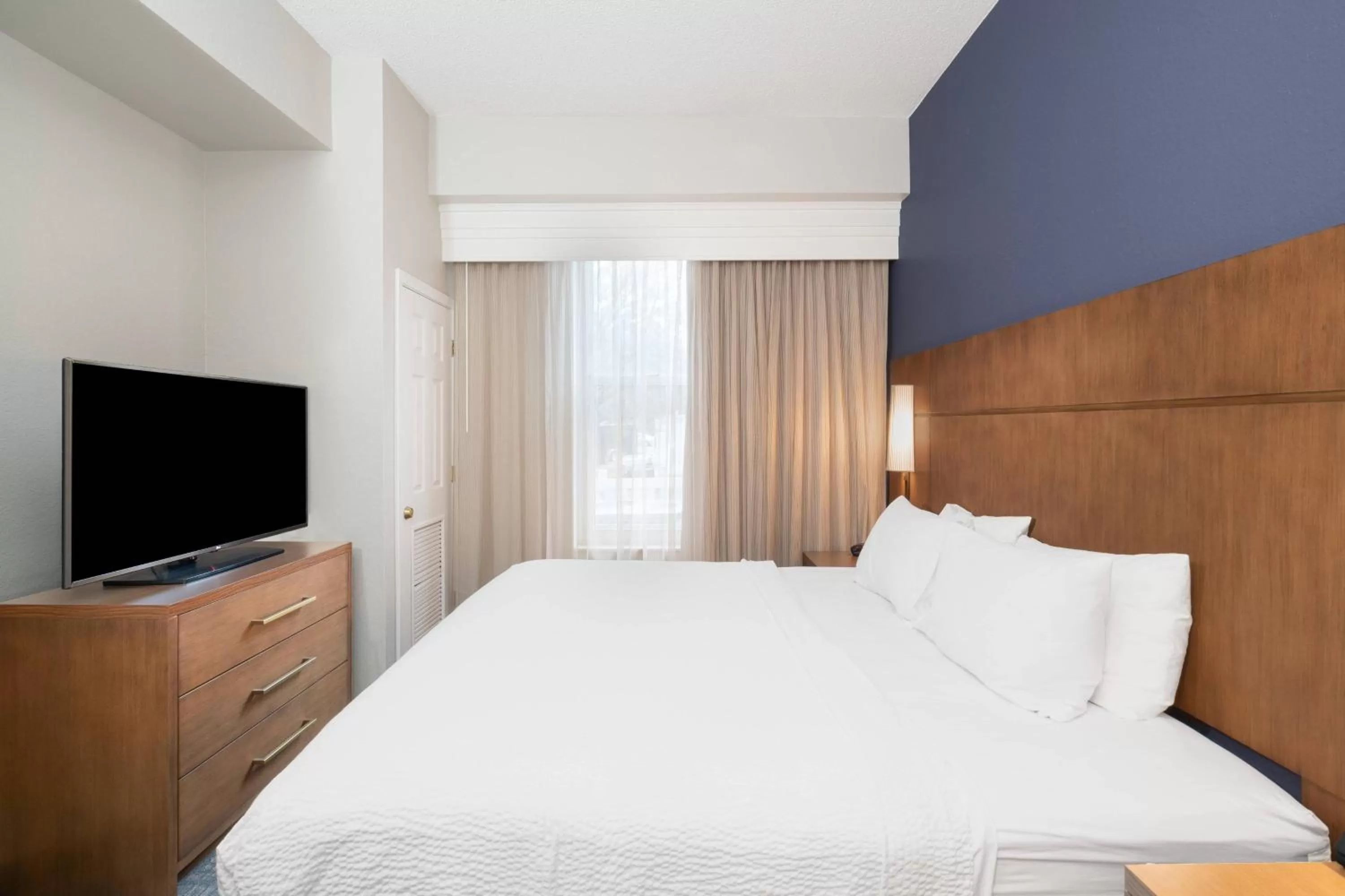 Bedroom, Bed in Residence Inn by Marriott Charleston Airport