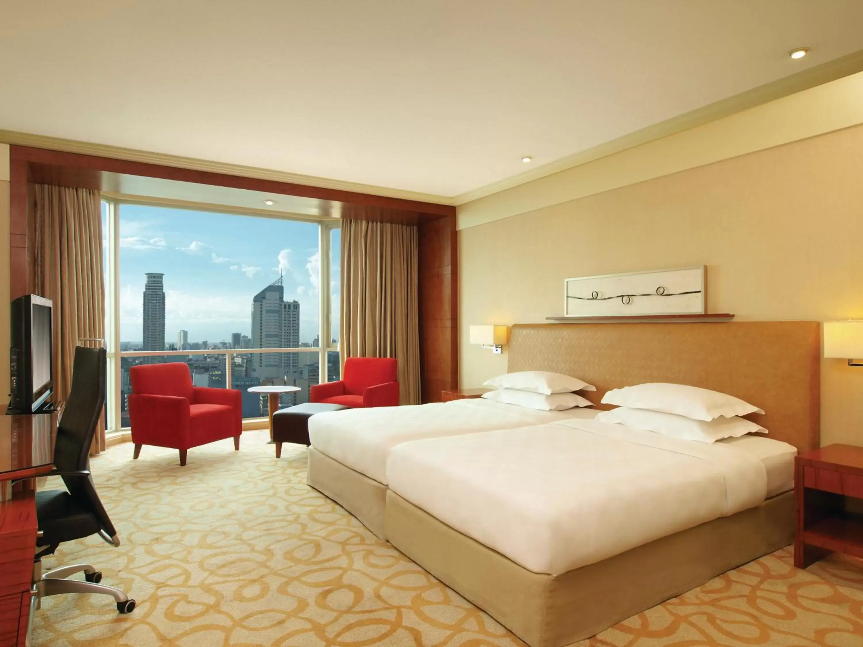 Bedroom in New Coast Hotel Manila (formerly New World Manila Bay Hotel)