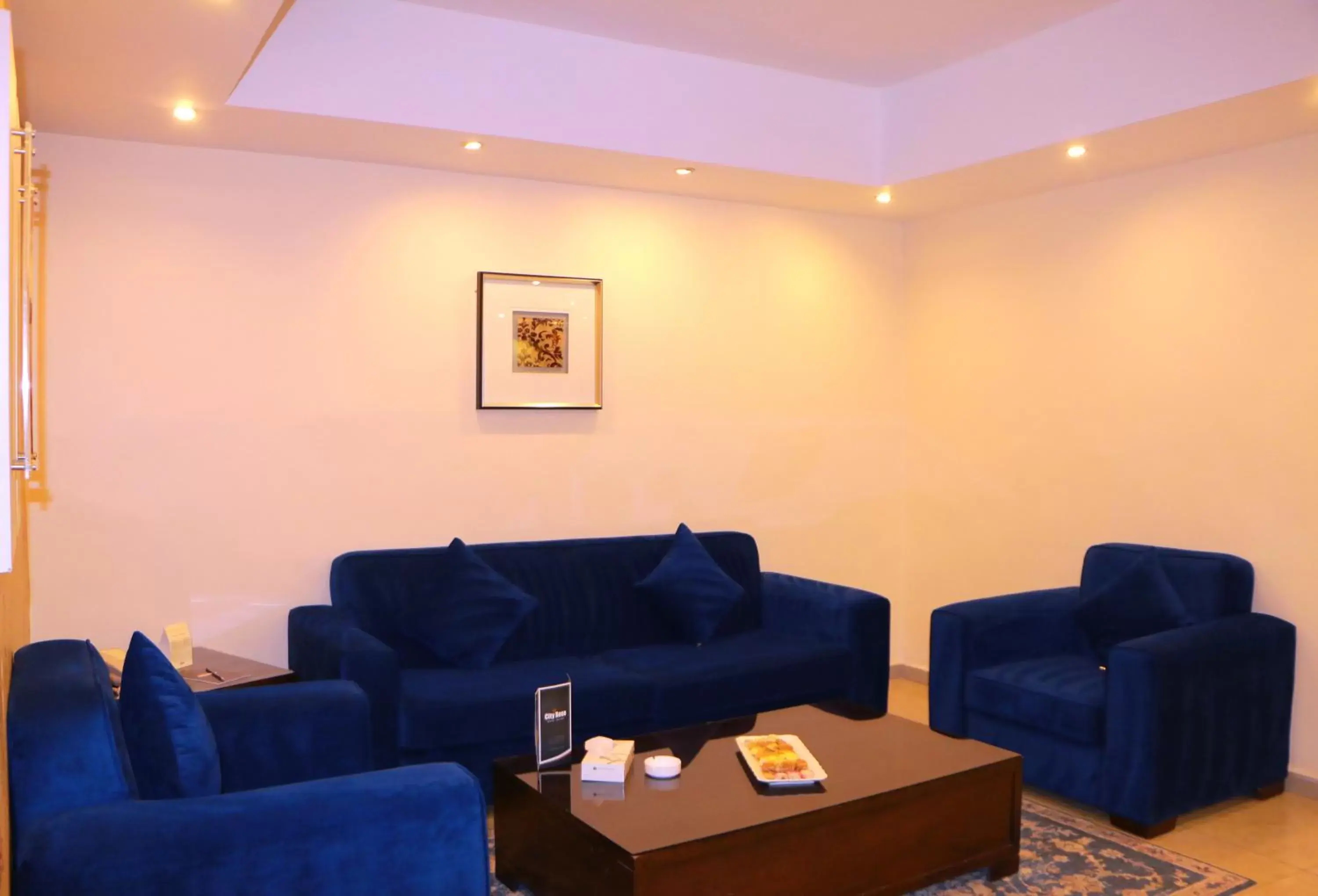 Seating Area in City Rose Hotel Suites