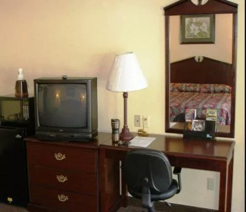 Decorative detail in Scottish Inn Maggie Valley