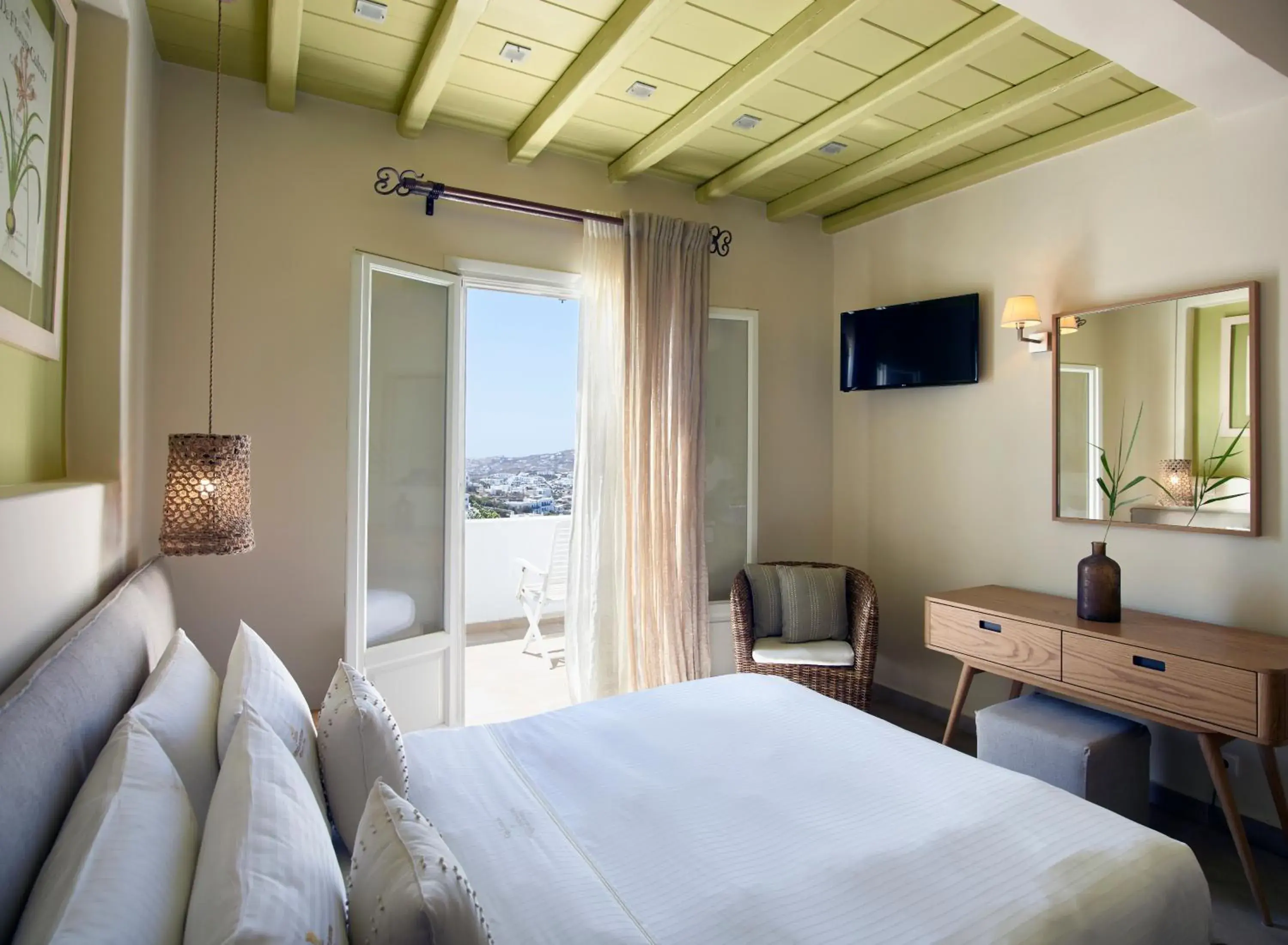 Photo of the whole room, Bed in Vencia Boutique Hotel