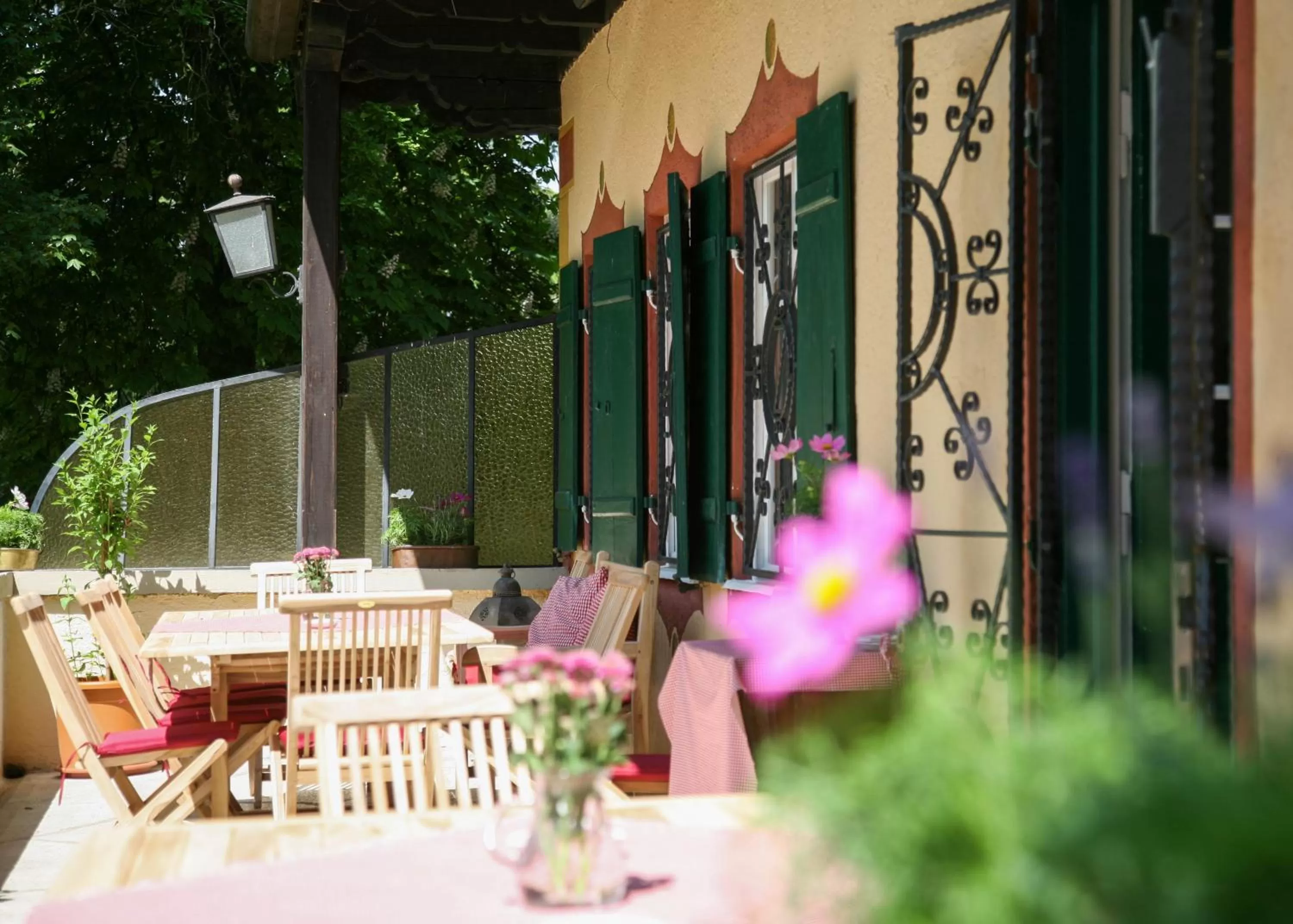 Property building in Villa Zollhaus Bed & Breakfast