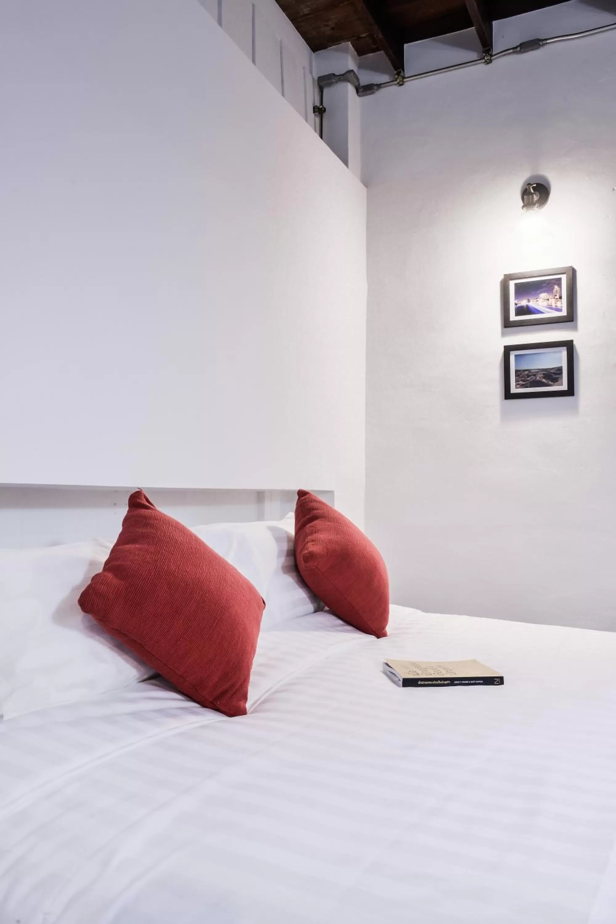 Bed in Neighbor Phuthon