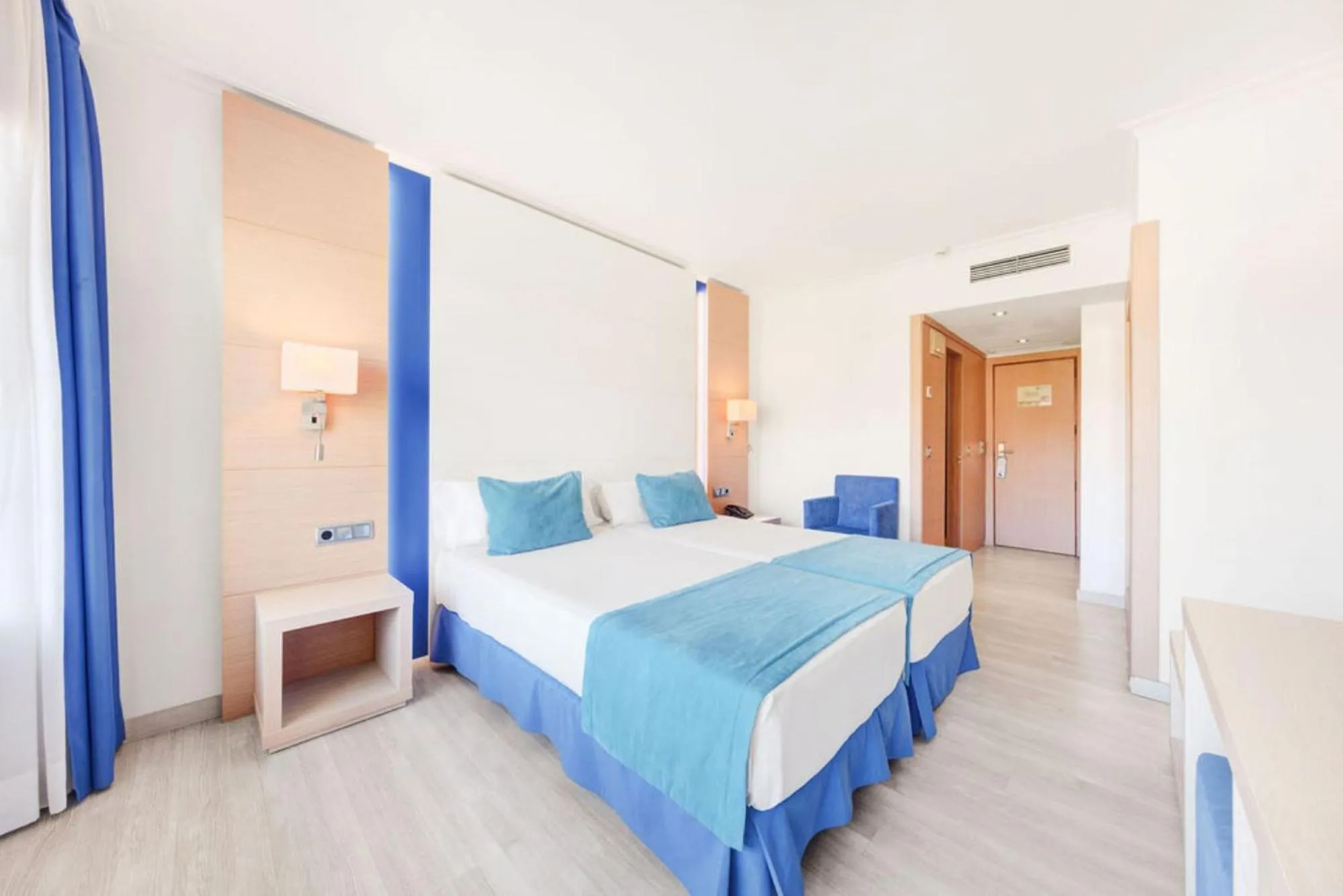 Bed in Hotel Agua Beach "Adults only"