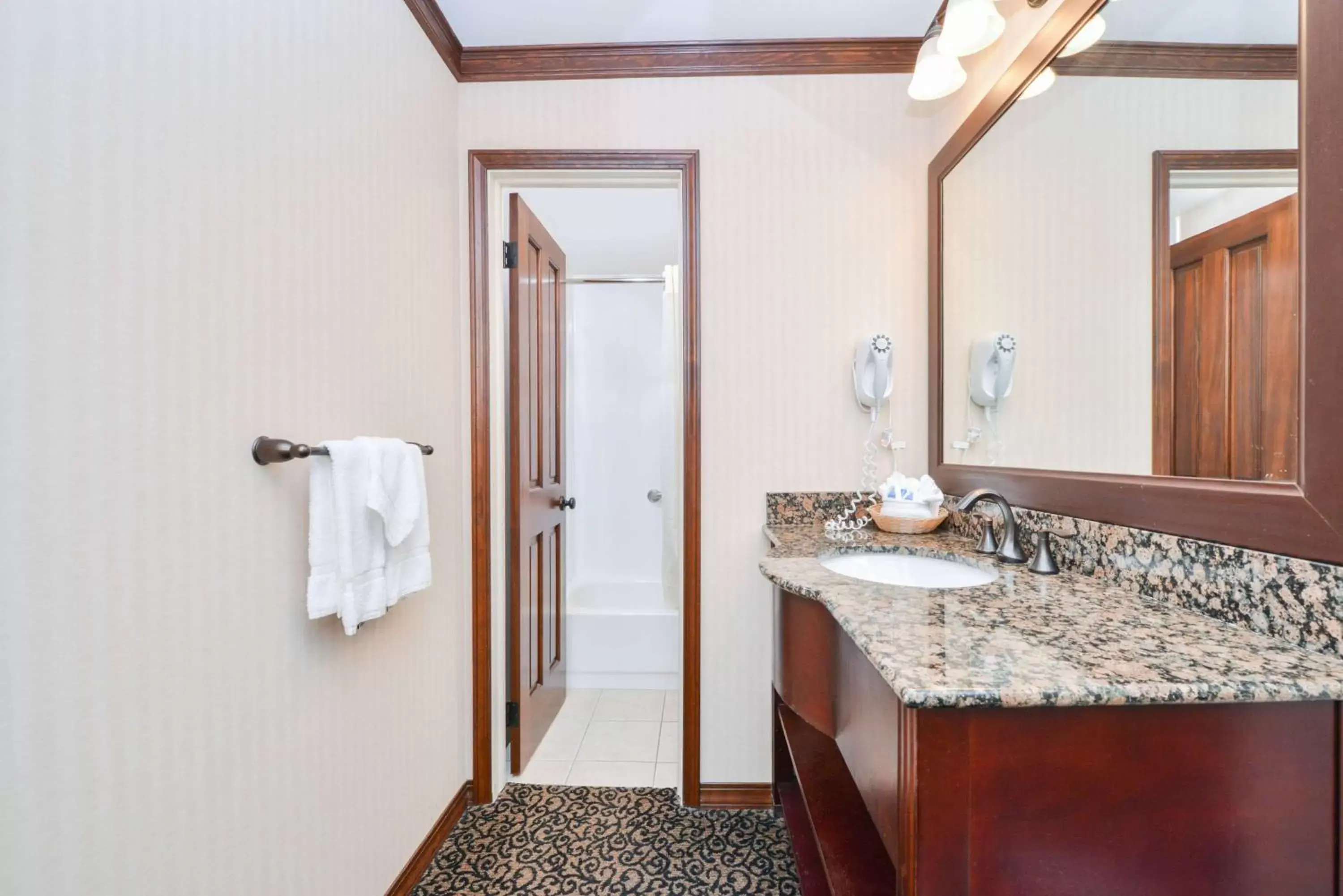 Bathroom in Best Western Edgewater Resort