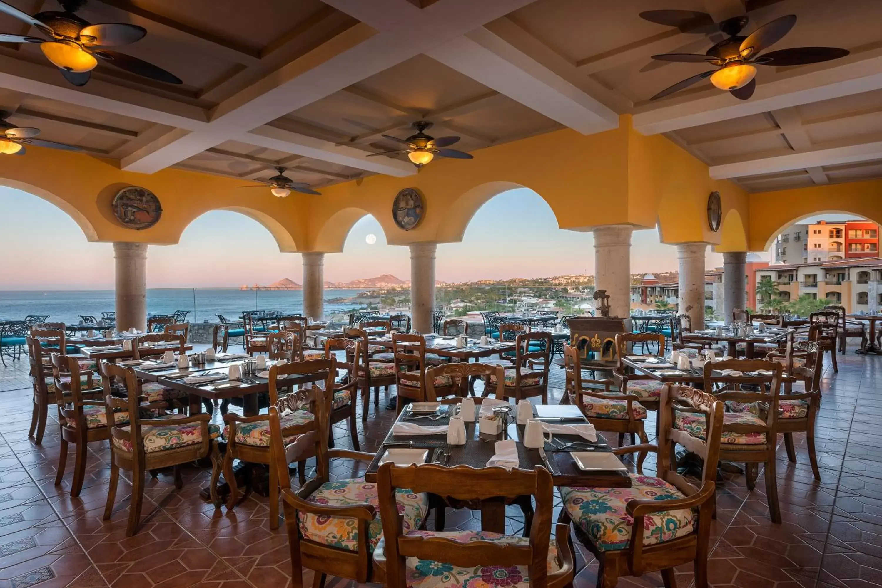 Nearby landmark, Restaurant/Places to Eat in El Encanto All Inclusive Resort